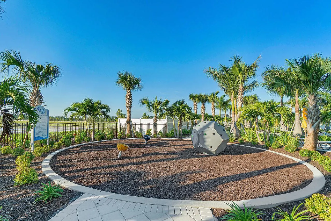 13807 Prickly Cone Cove