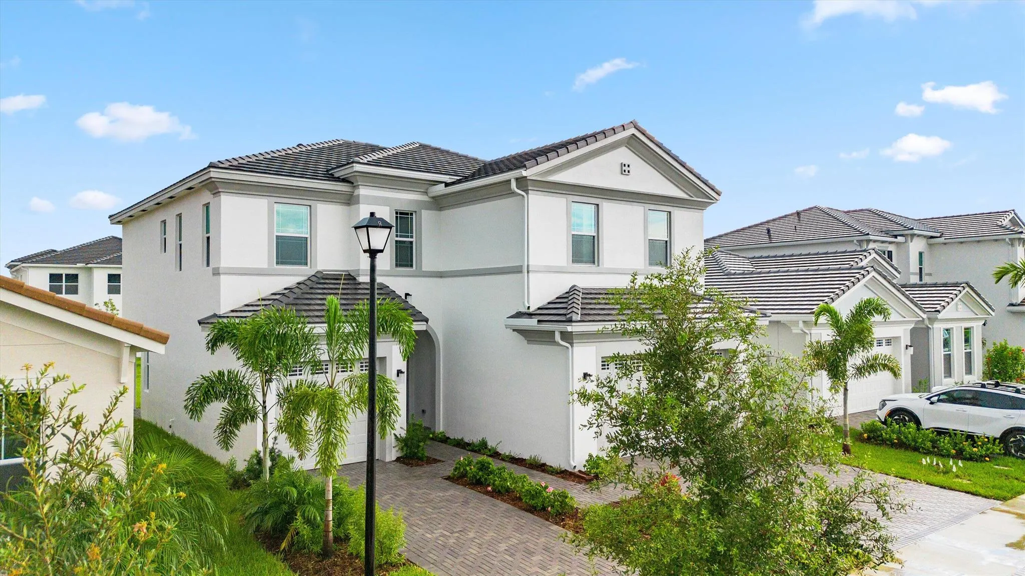 13807 Prickly Cone Cove