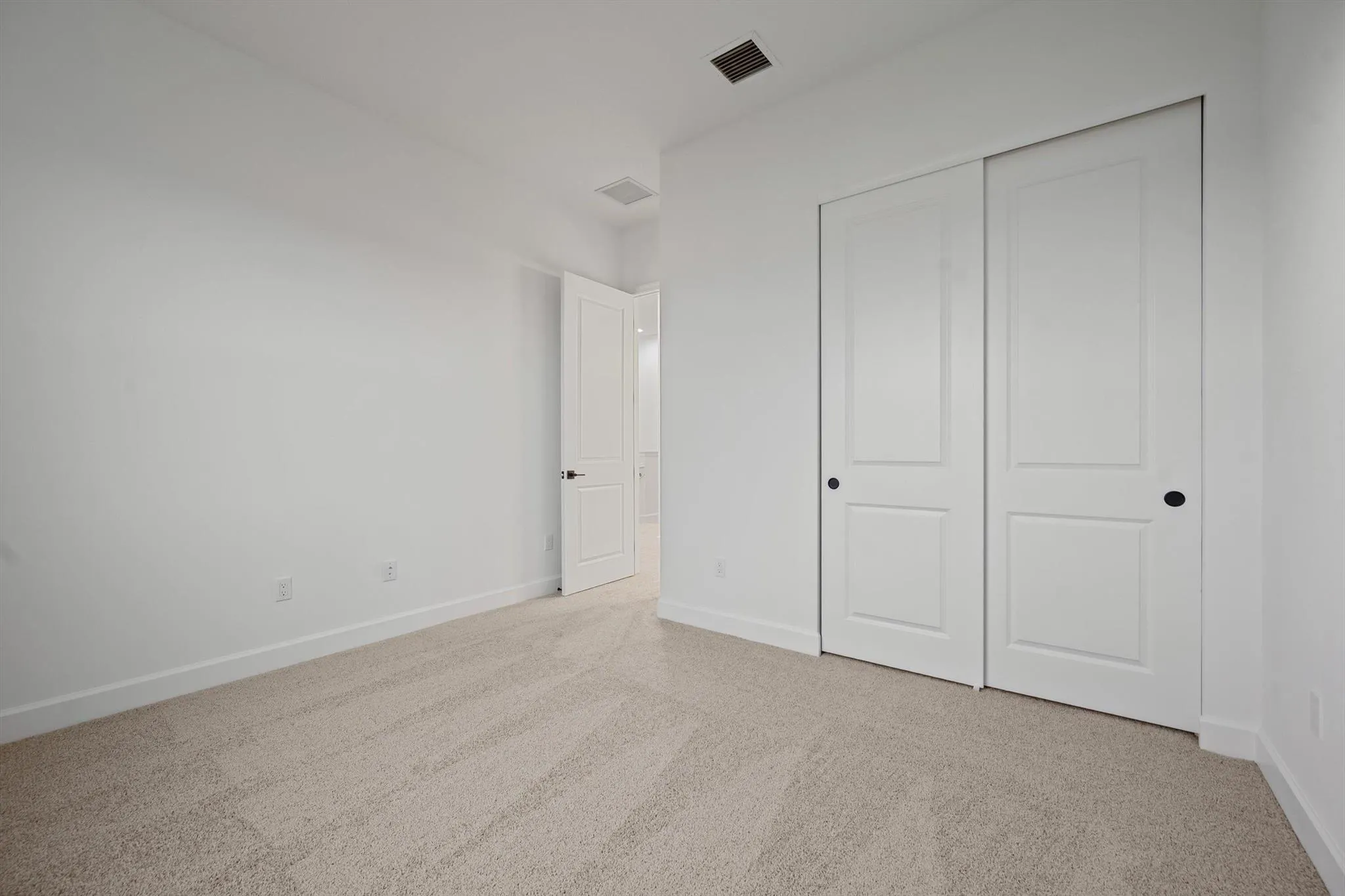 13807 Prickly Cone Cove