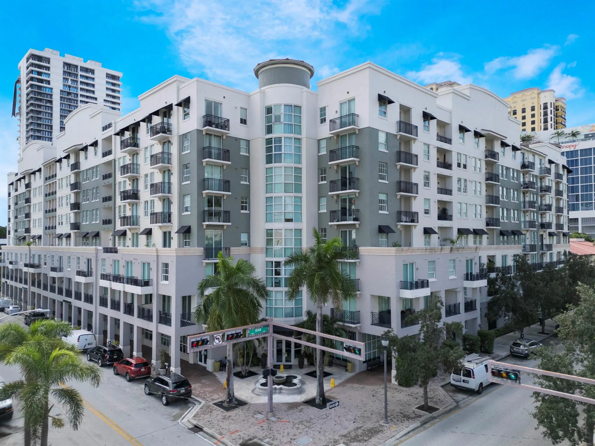 600 S Dixie Highway, #457