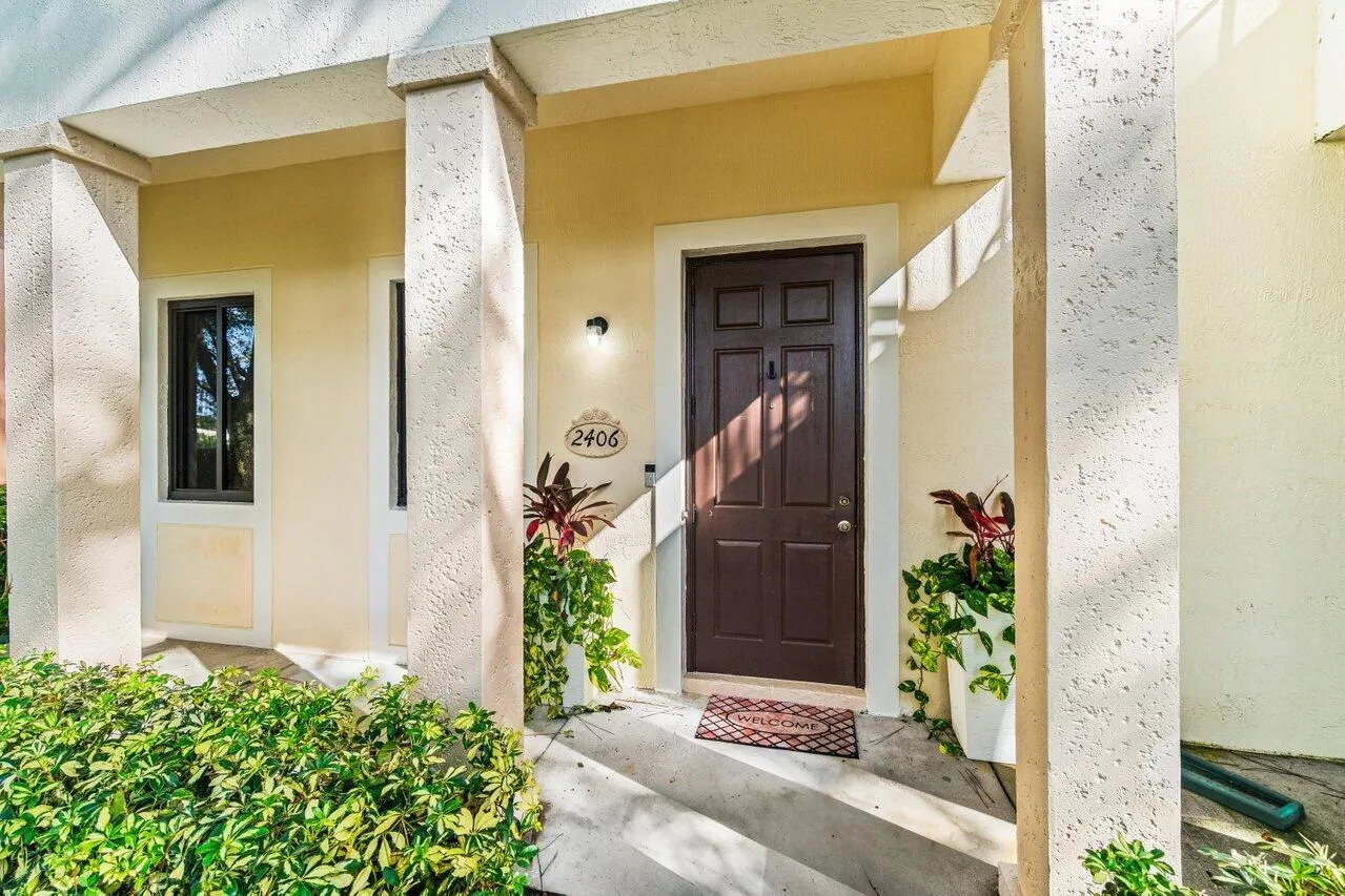 2406 Venetian Way