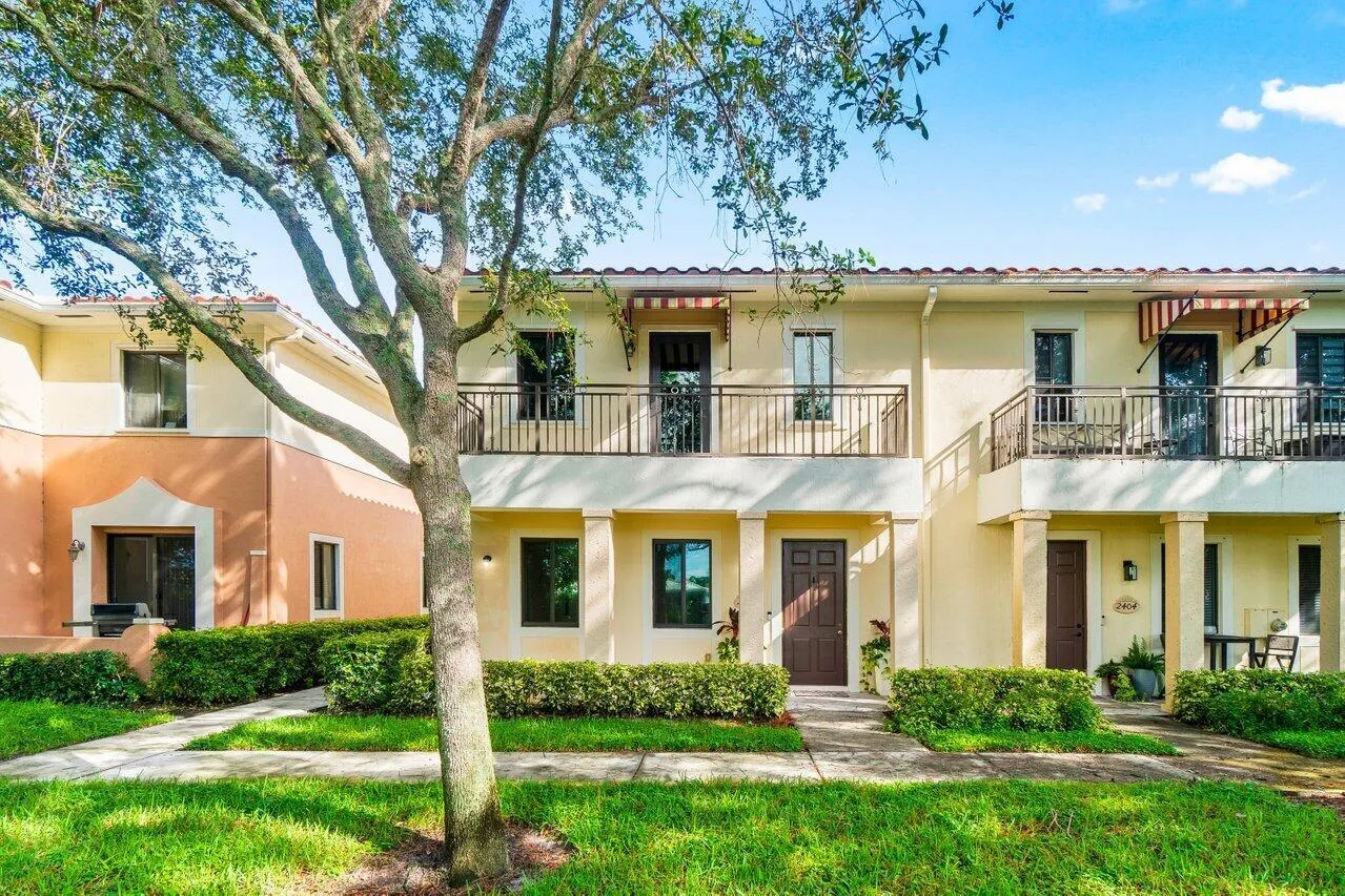 2406 Venetian Way