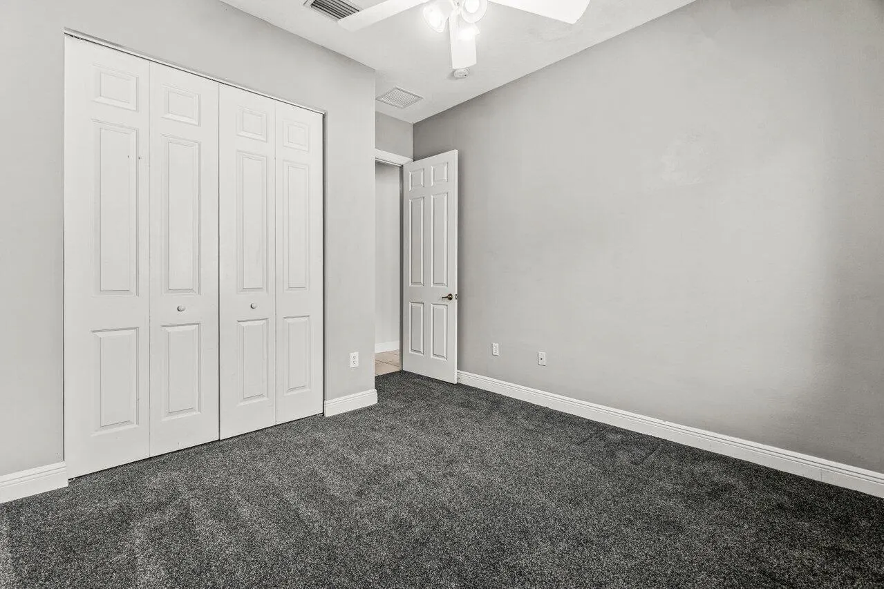 2406 Venetian Way