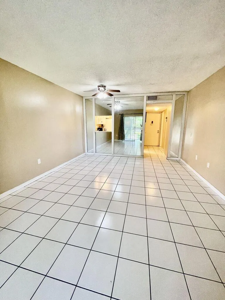 4364 NW 9th Avenue, #14-2b