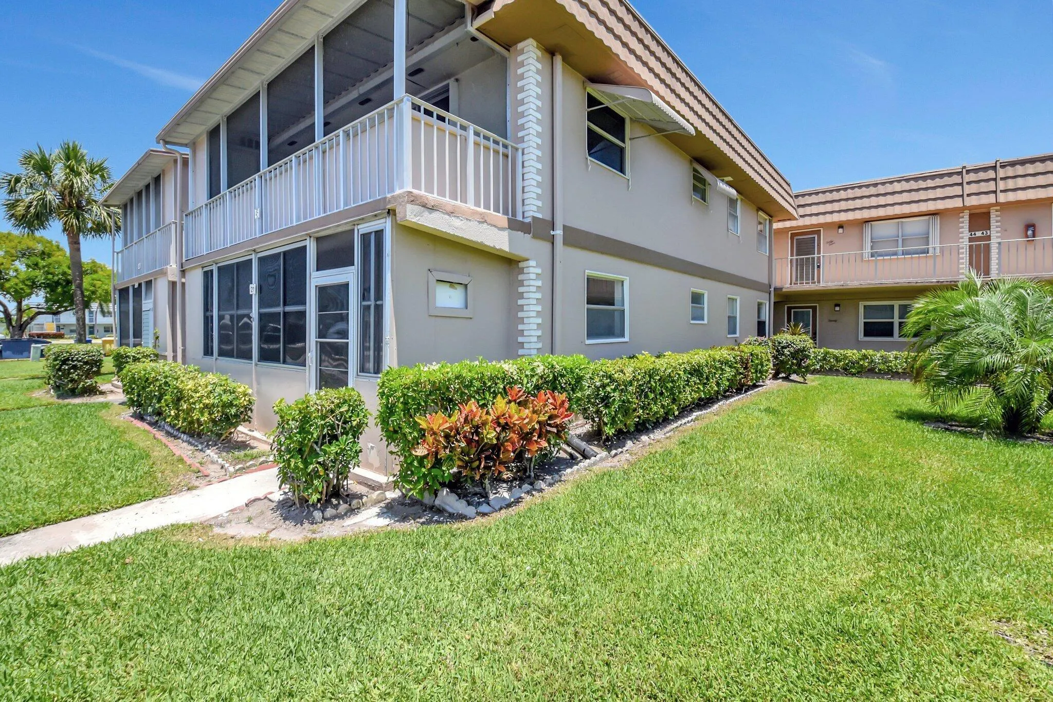 21 Brittany A Court, #A