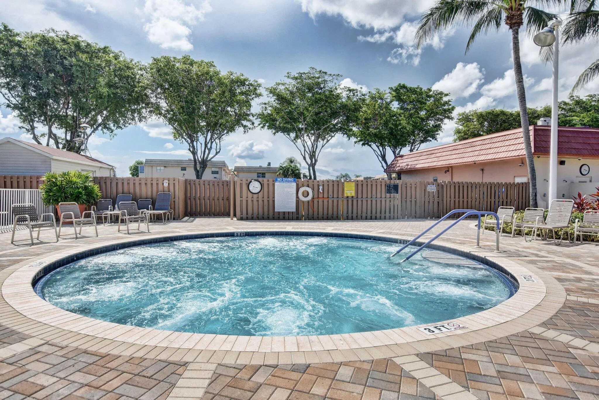 21 Brittany A Court, #A
