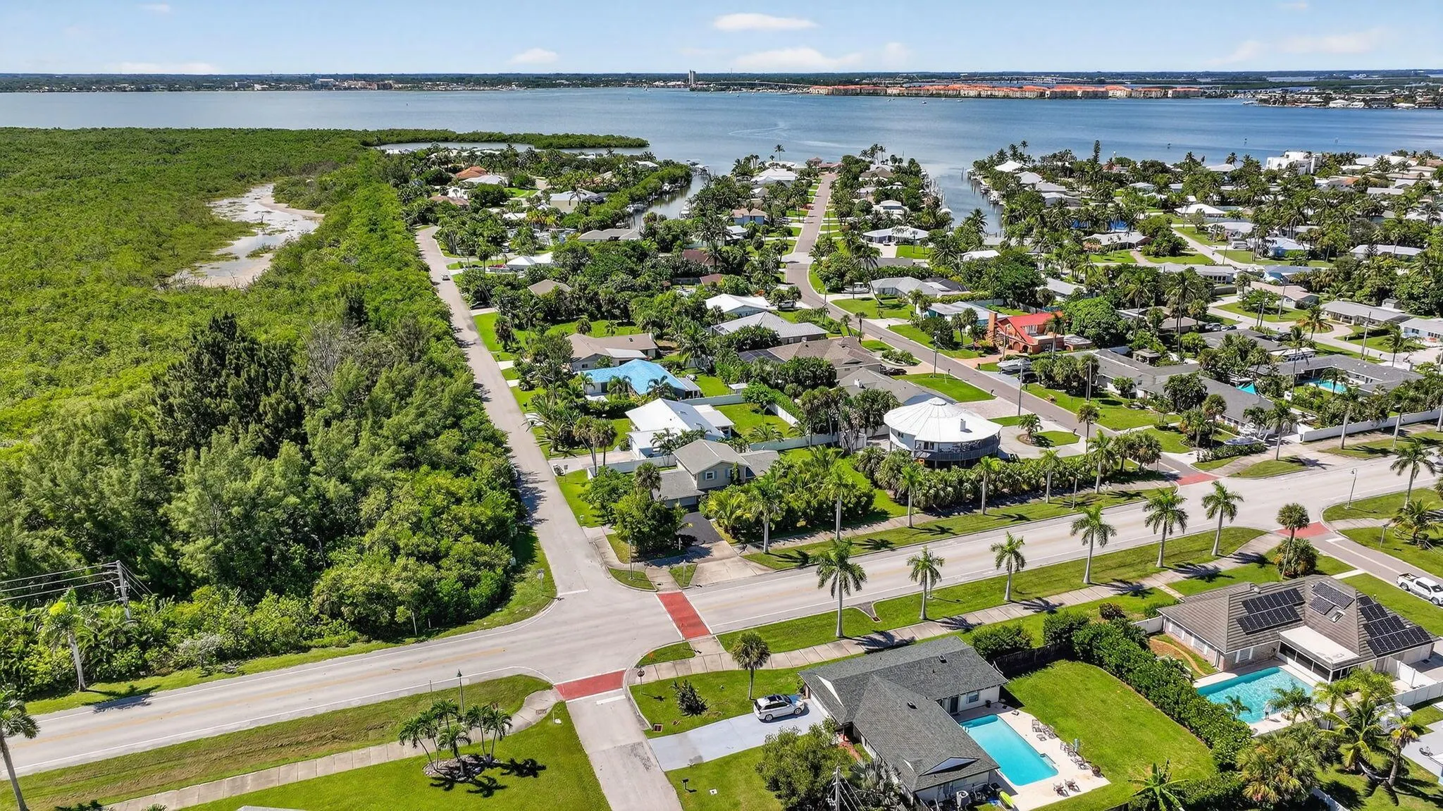2025 S Ocean Drive
