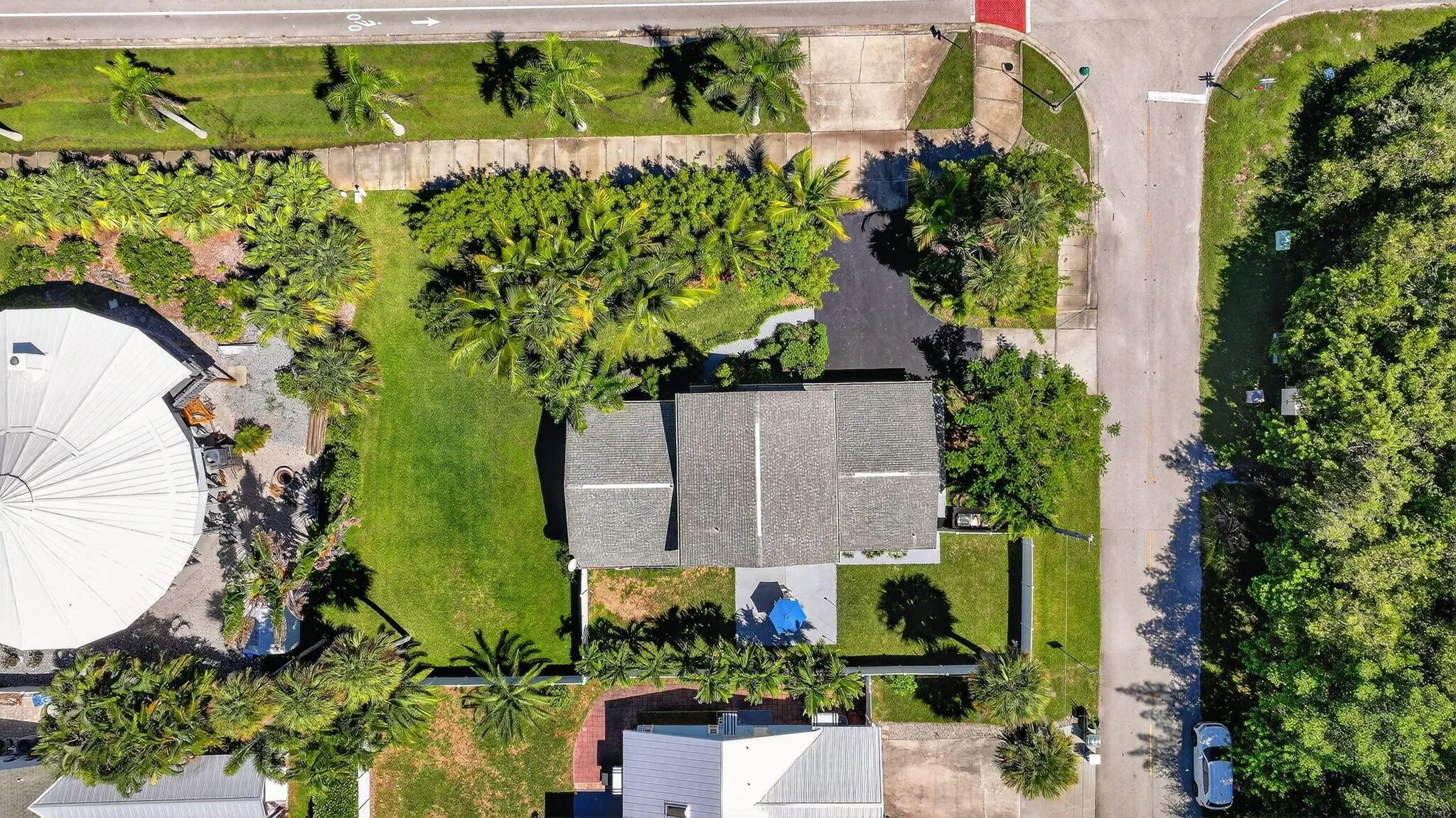 2025 S Ocean Drive