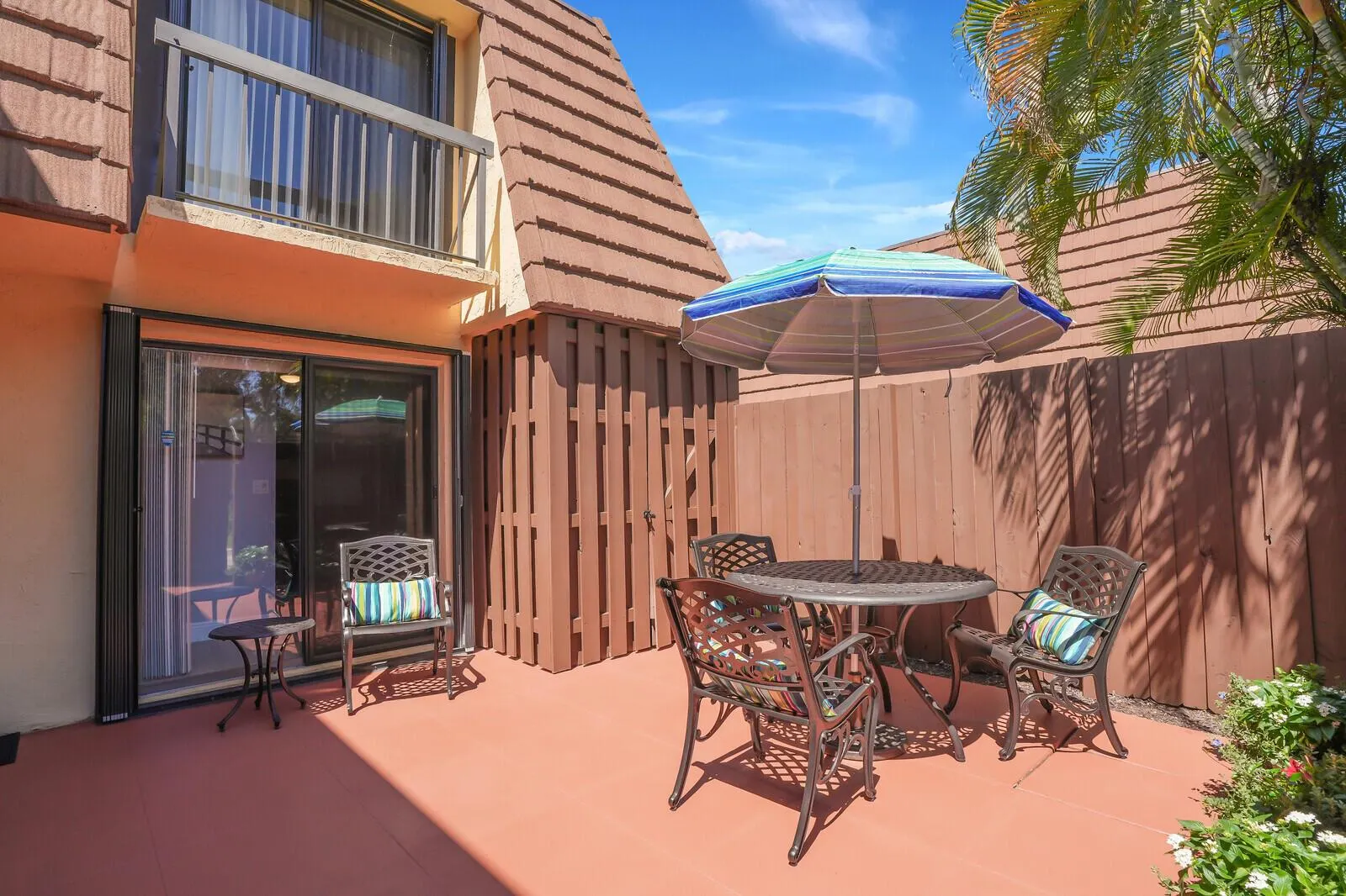 825 Center Street, #14a