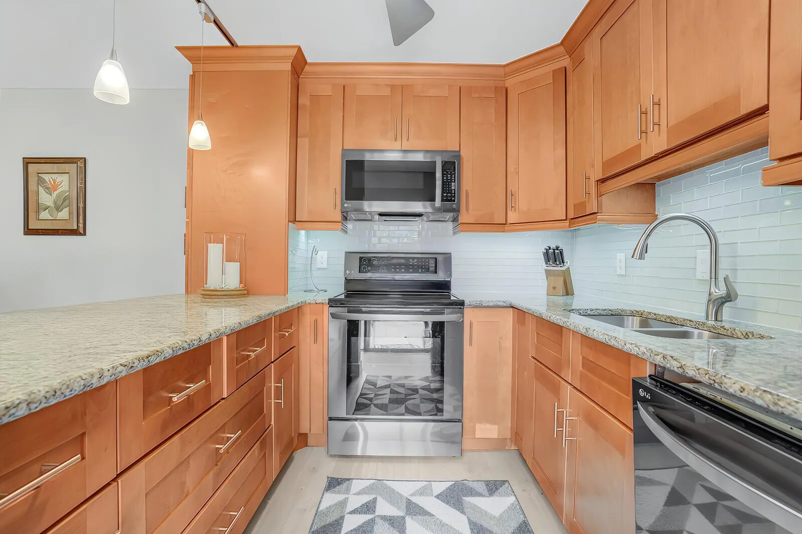 825 Center Street, #14a