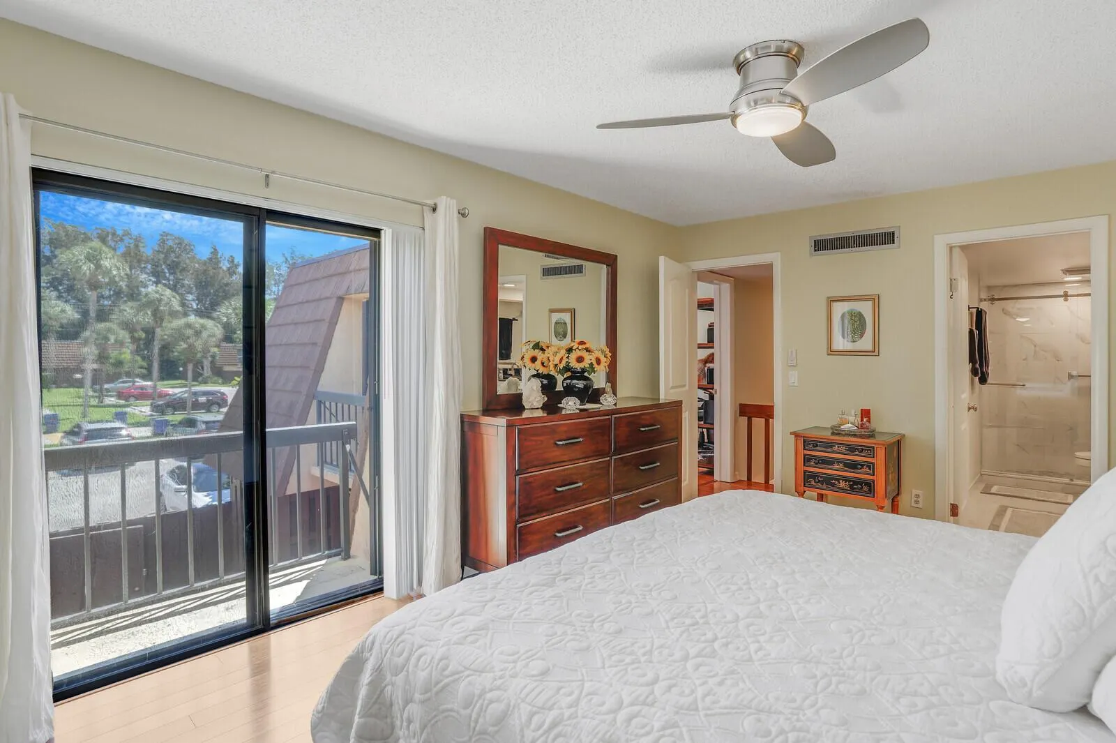 825 Center Street, #14a