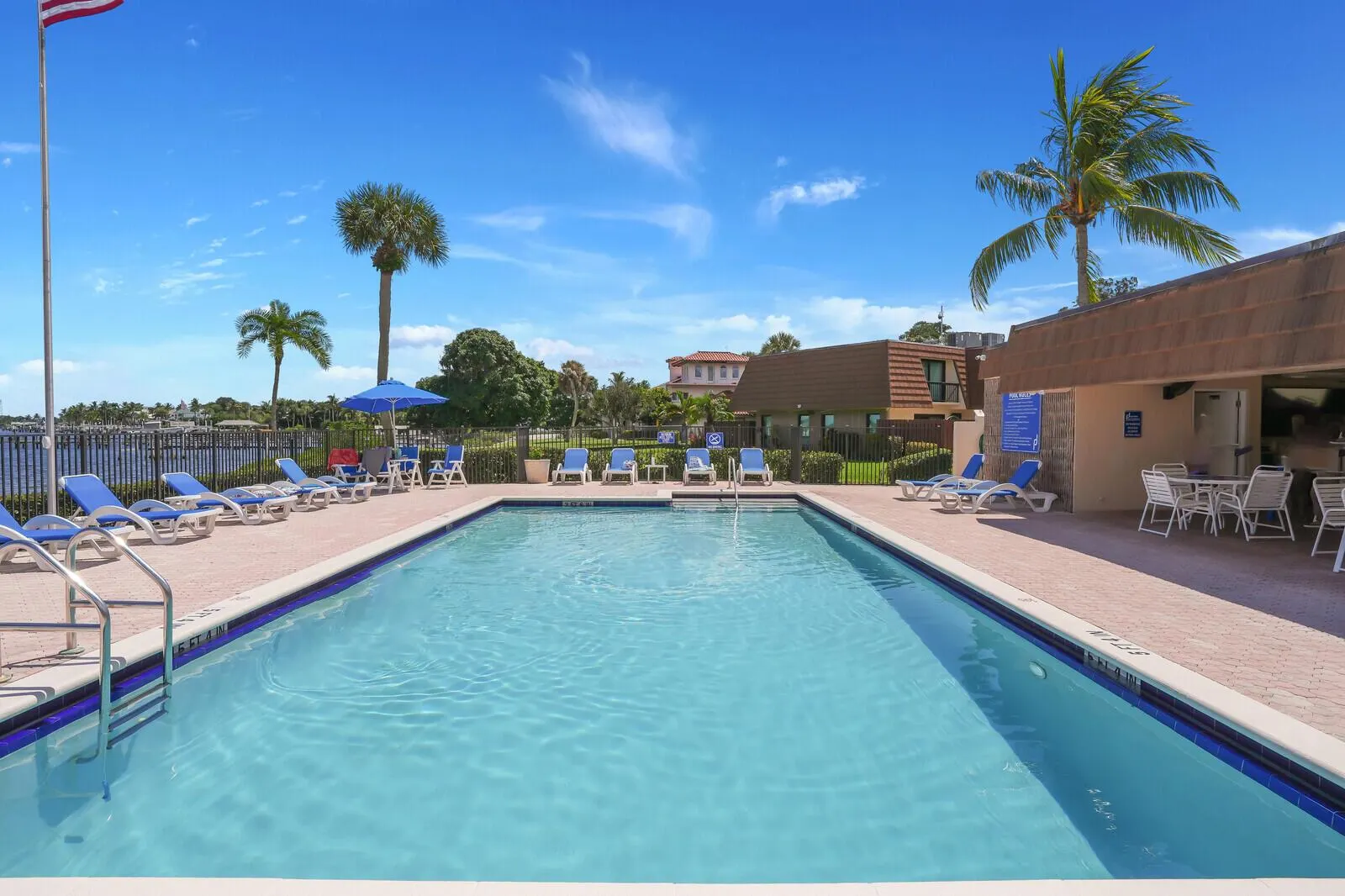 825 Center Street, #14a