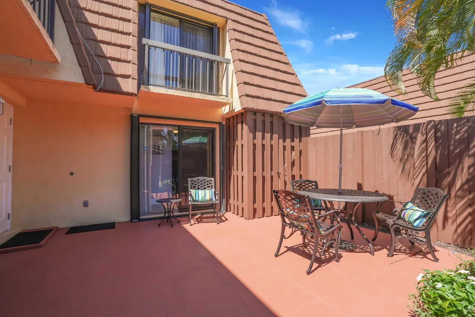 825 Center Street, #14a
