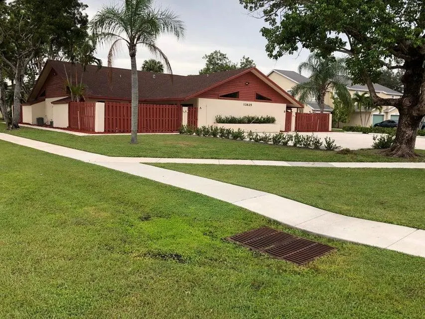 13825 Yarmouth Drive, #D