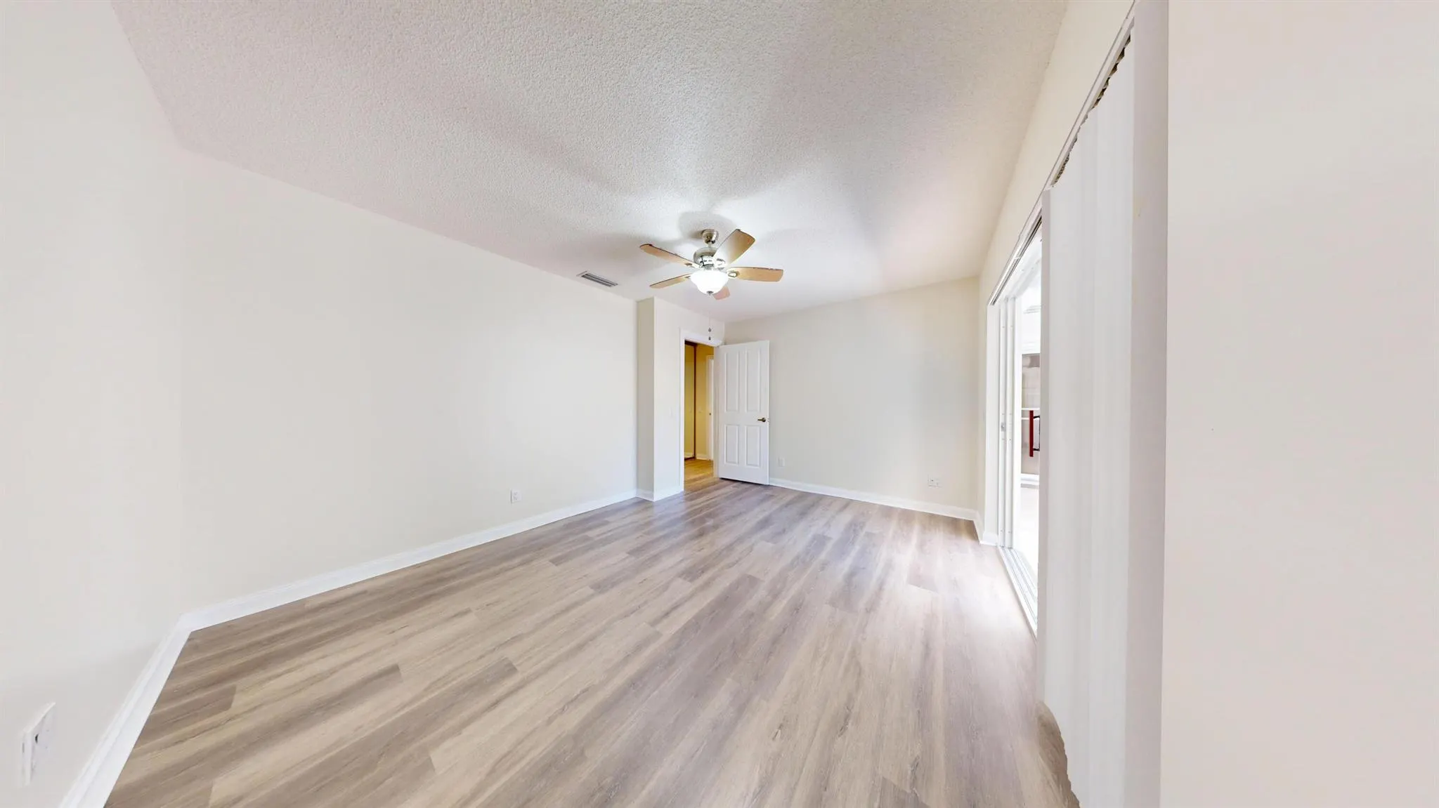 7503 Geminata Oak Court