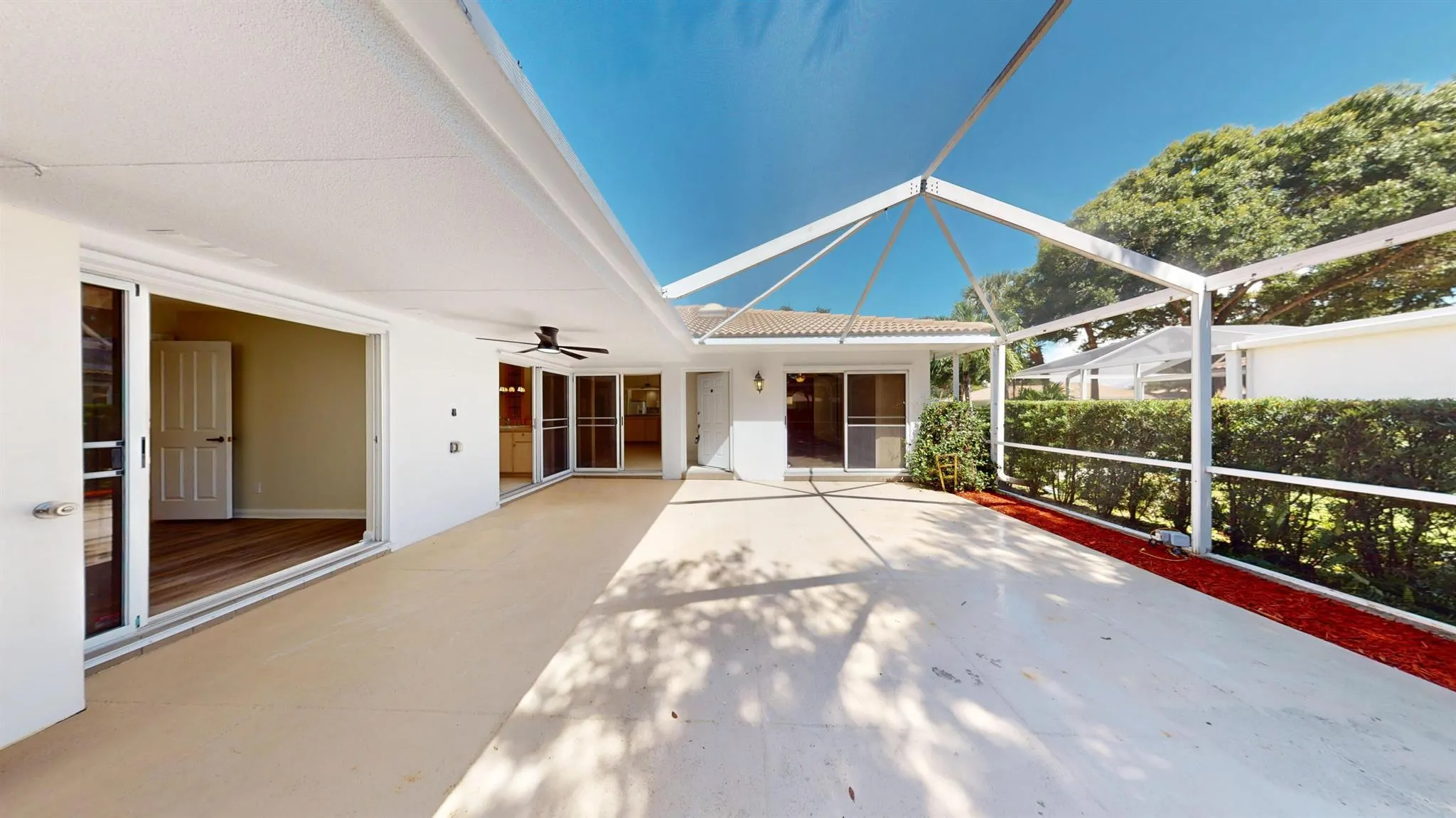 7503 Geminata Oak Court