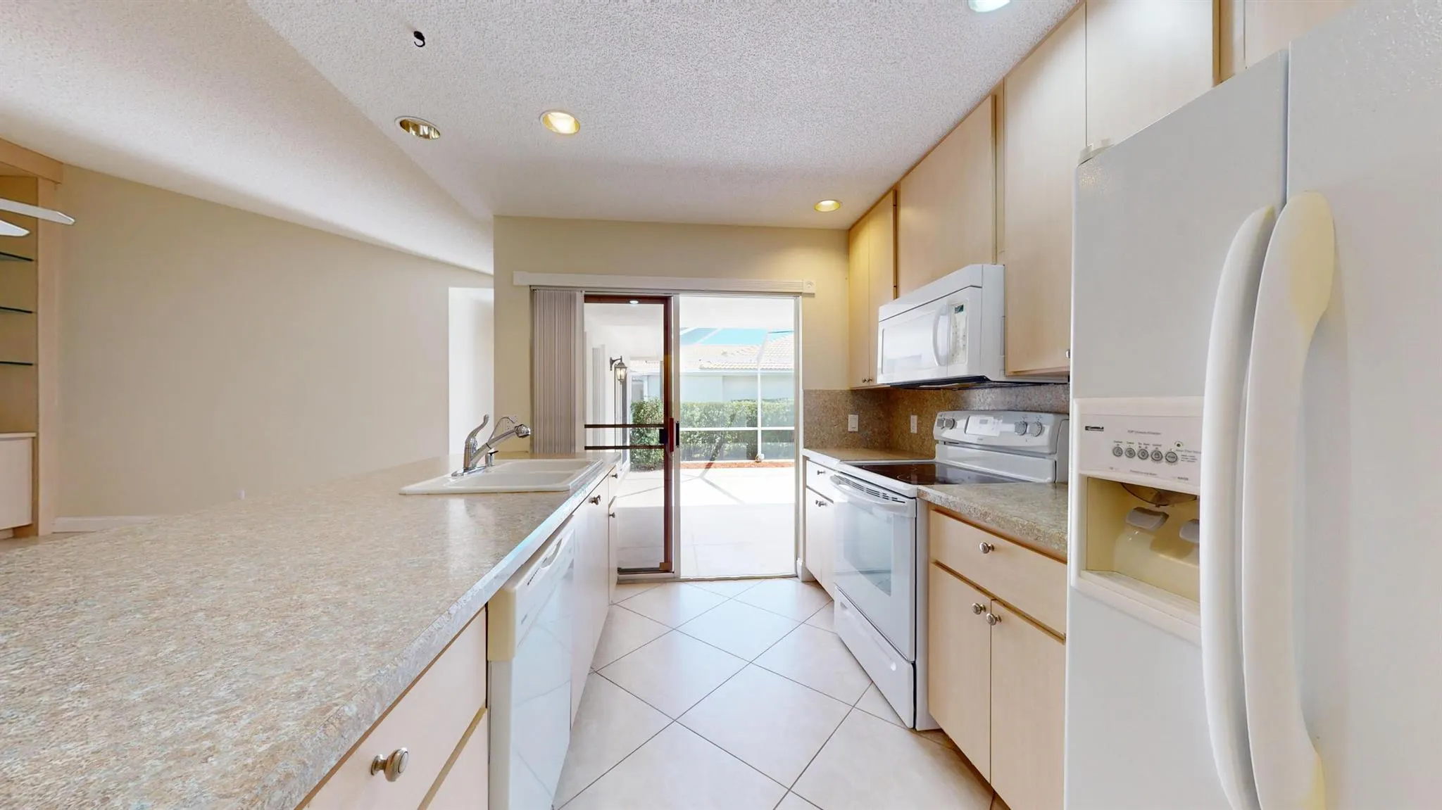 7503 Geminata Oak Court