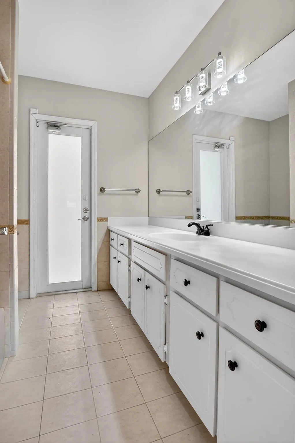 1544 NW 9th Street