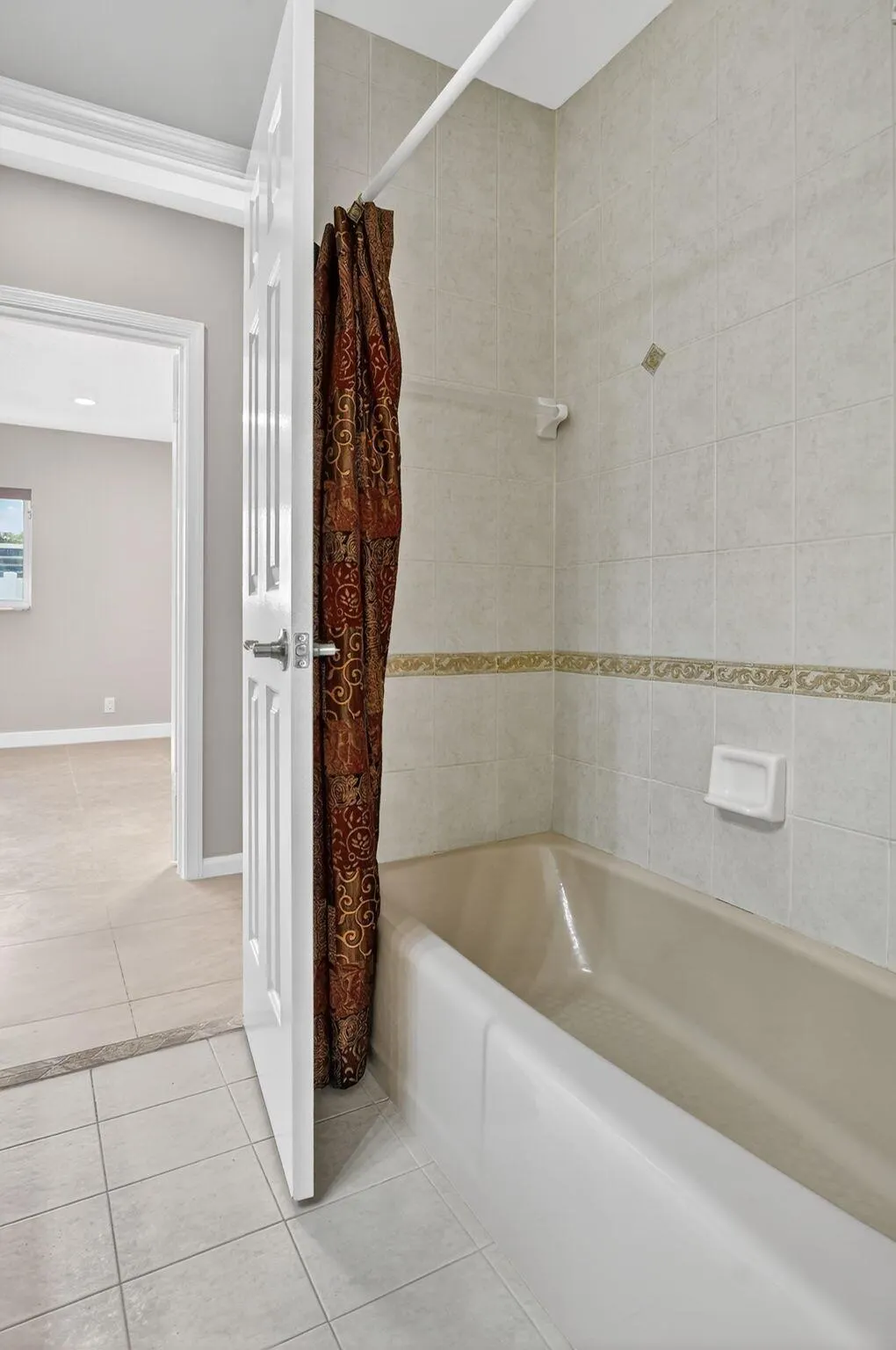1544 NW 9th Street