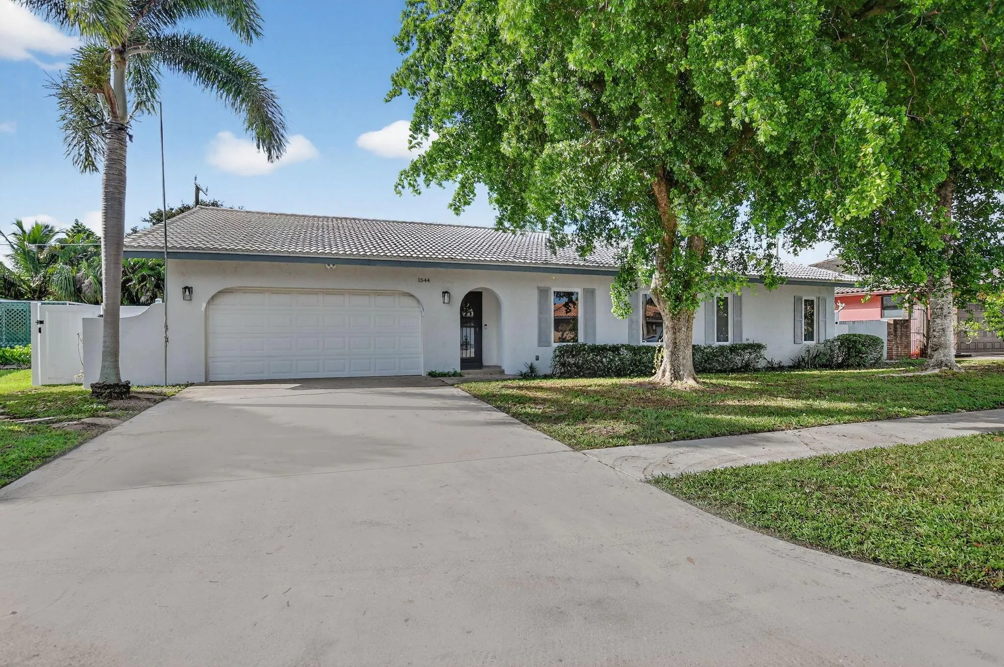 1544 NW 9th Street