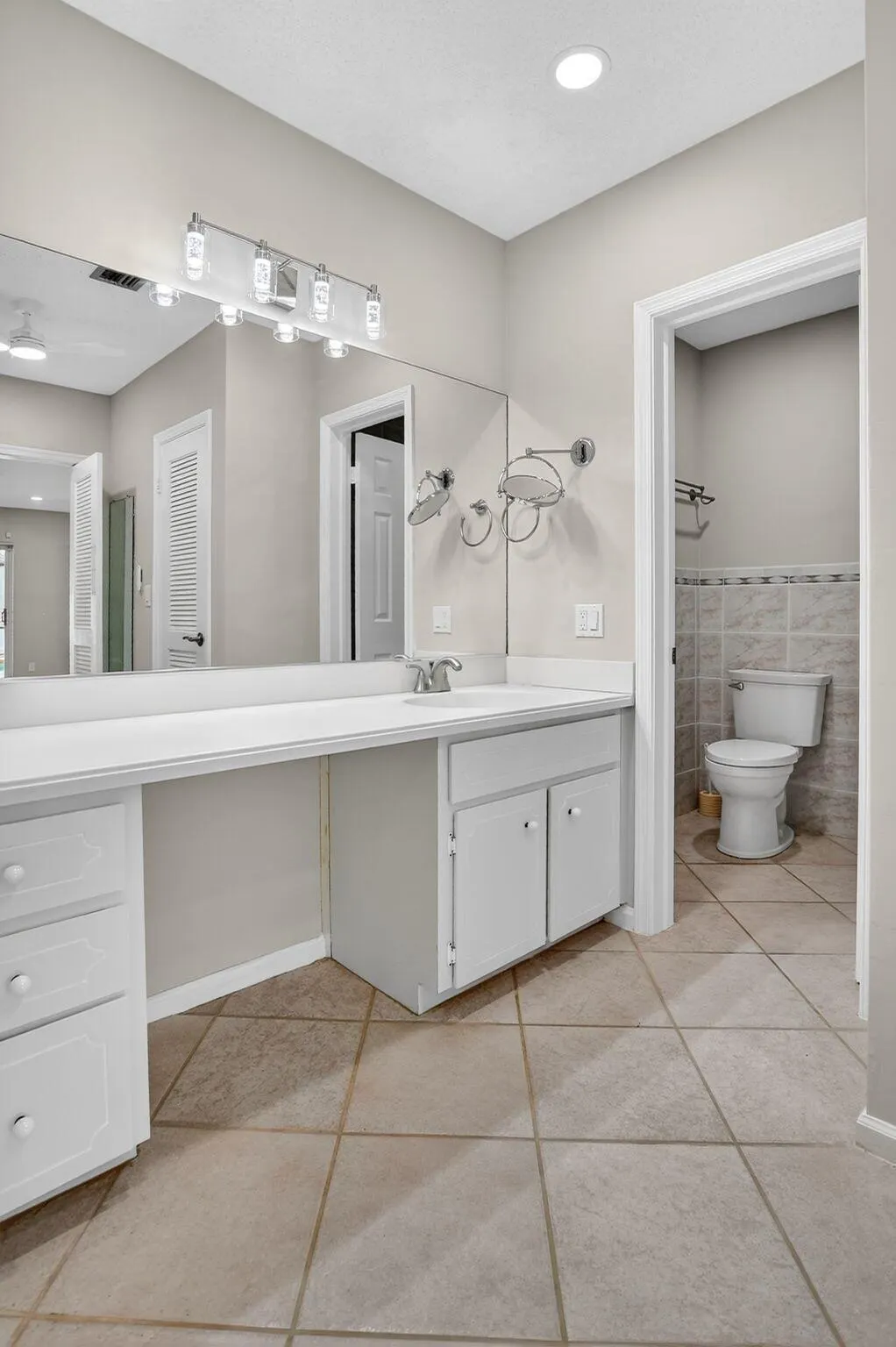 1544 NW 9th Street