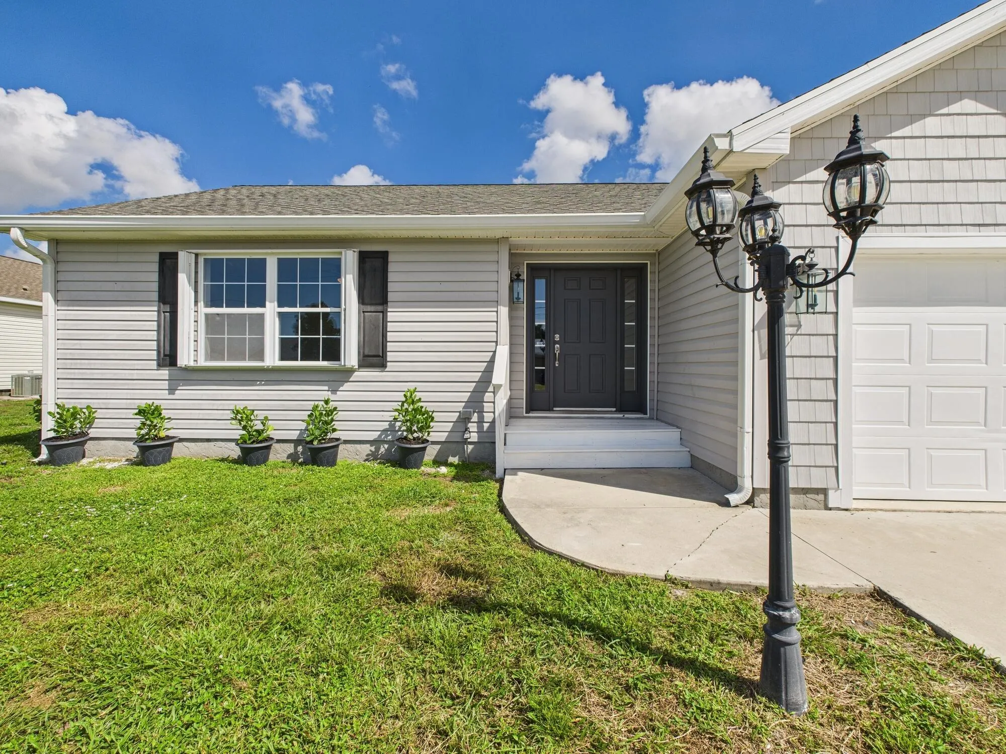 2643 SE 27th Street