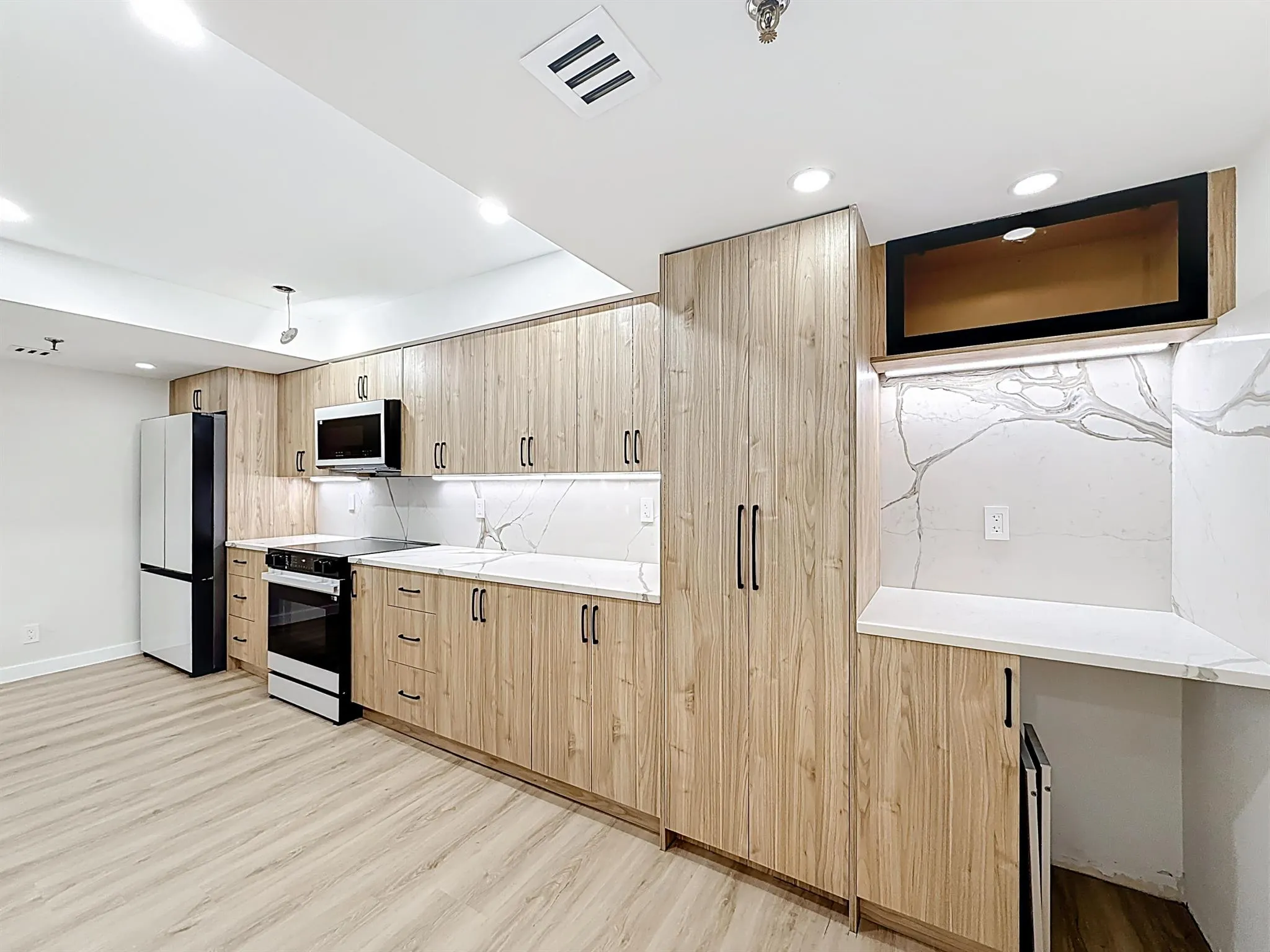 955 Egret Circle, #207