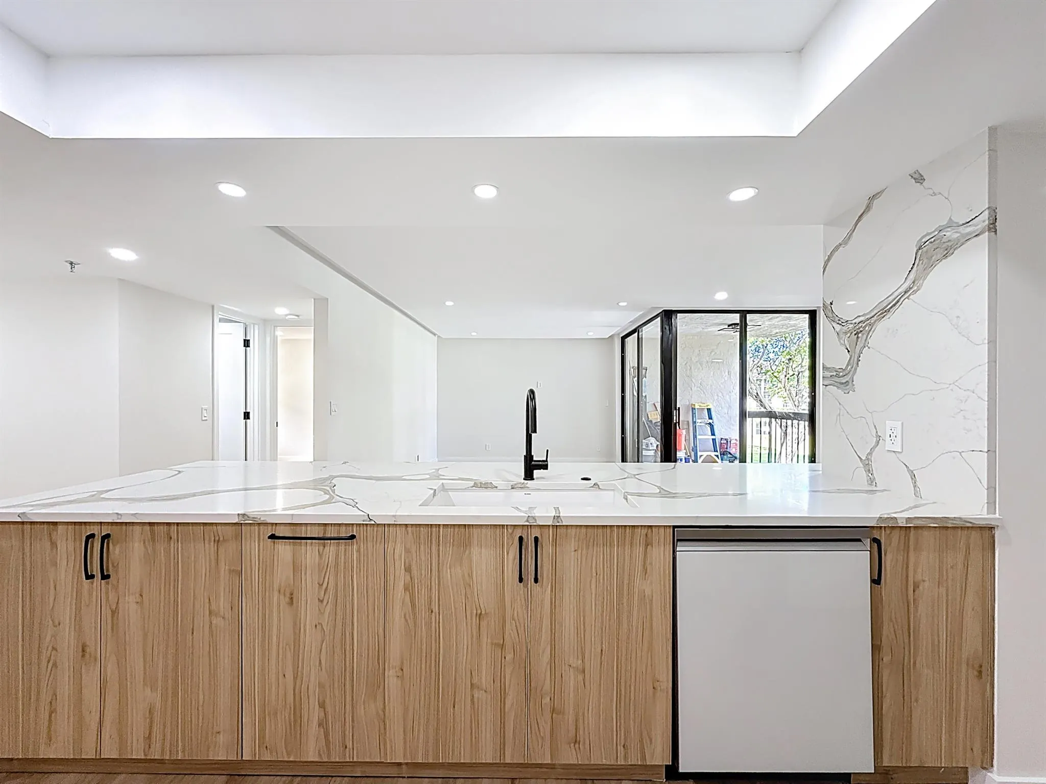 955 Egret Circle, #207
