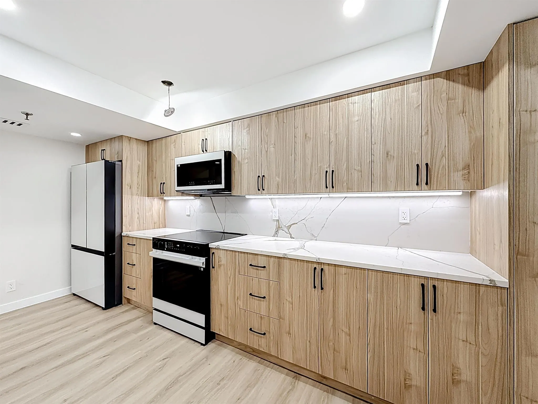 955 Egret Circle, #207