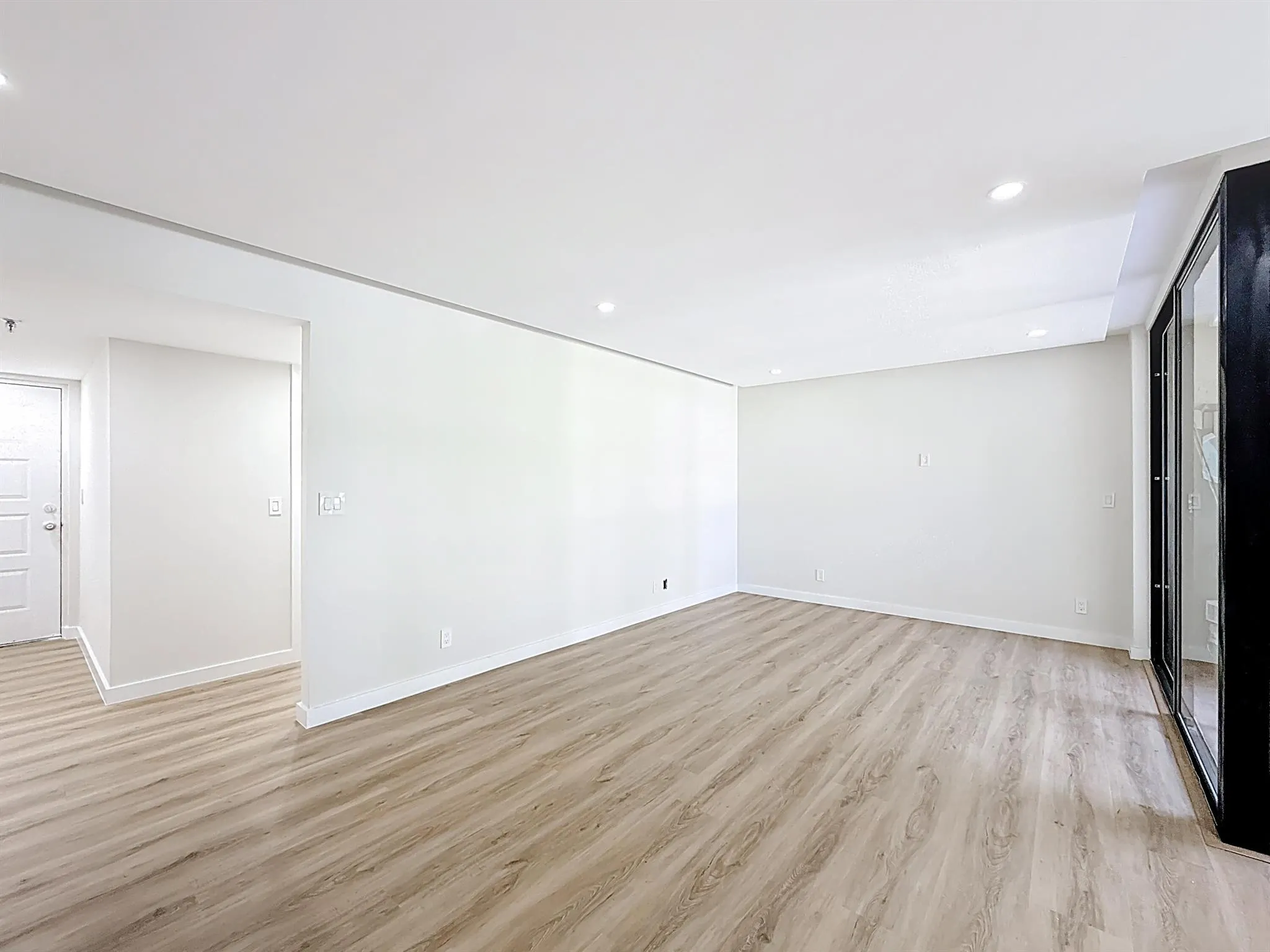 955 Egret Circle, #207