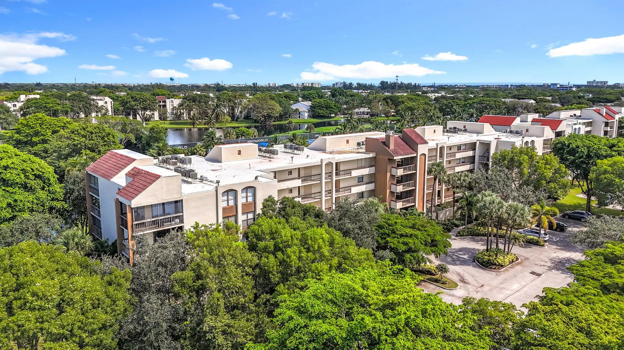 955 Egret Circle, #207