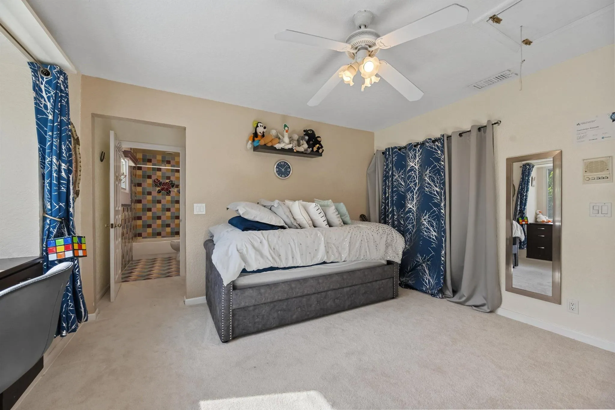 92 Squire Drive