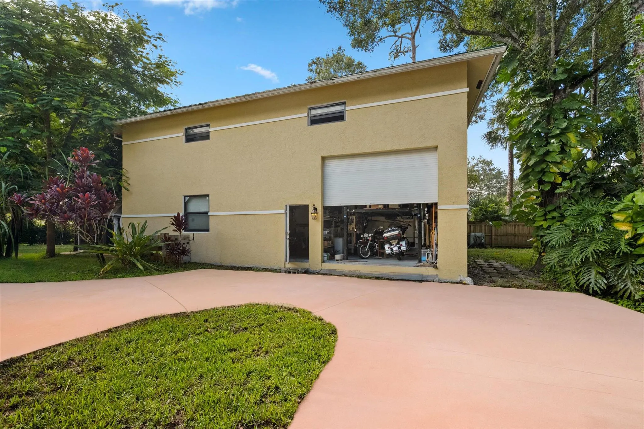 92 Squire Drive