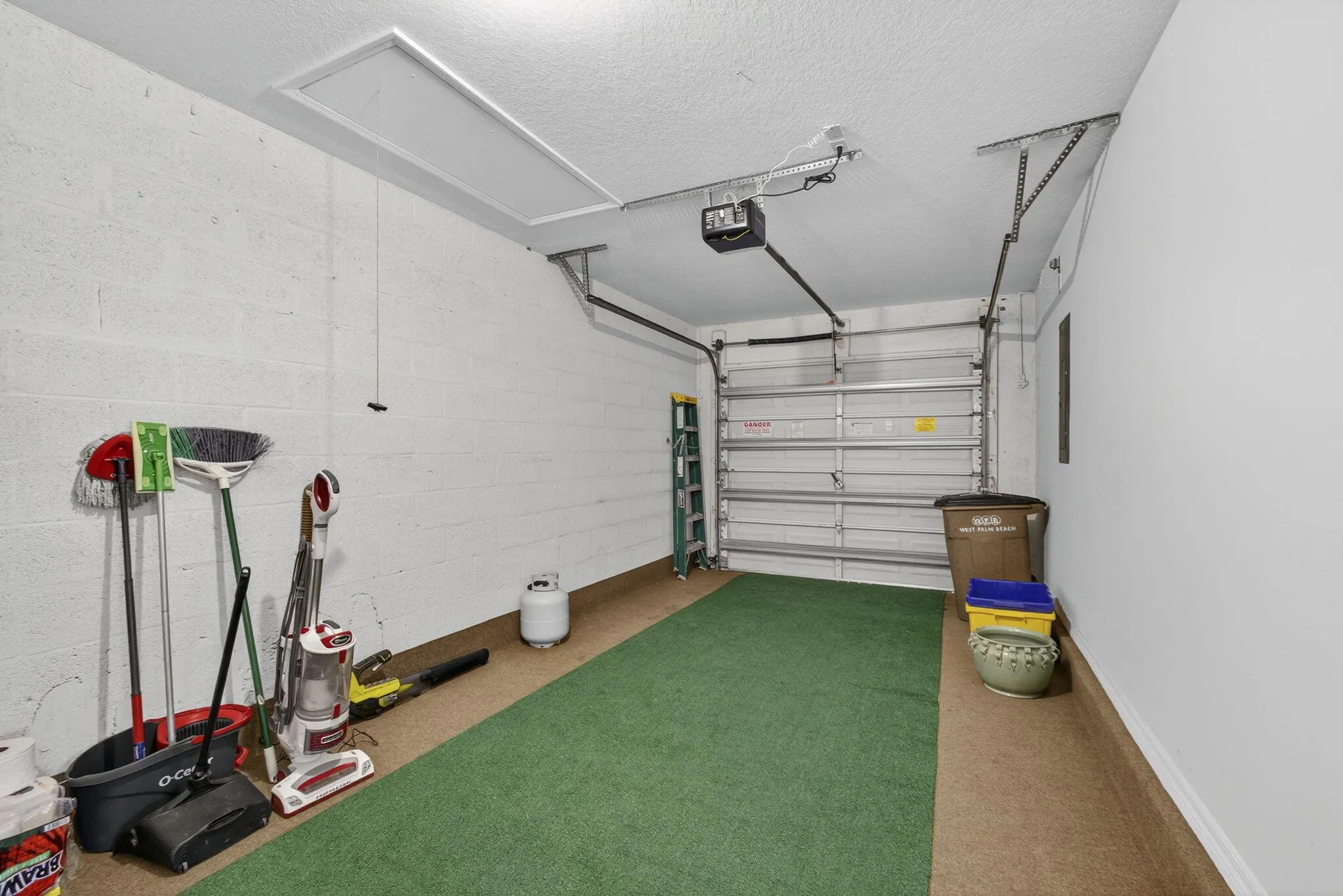 9391 Bridgeport Drive