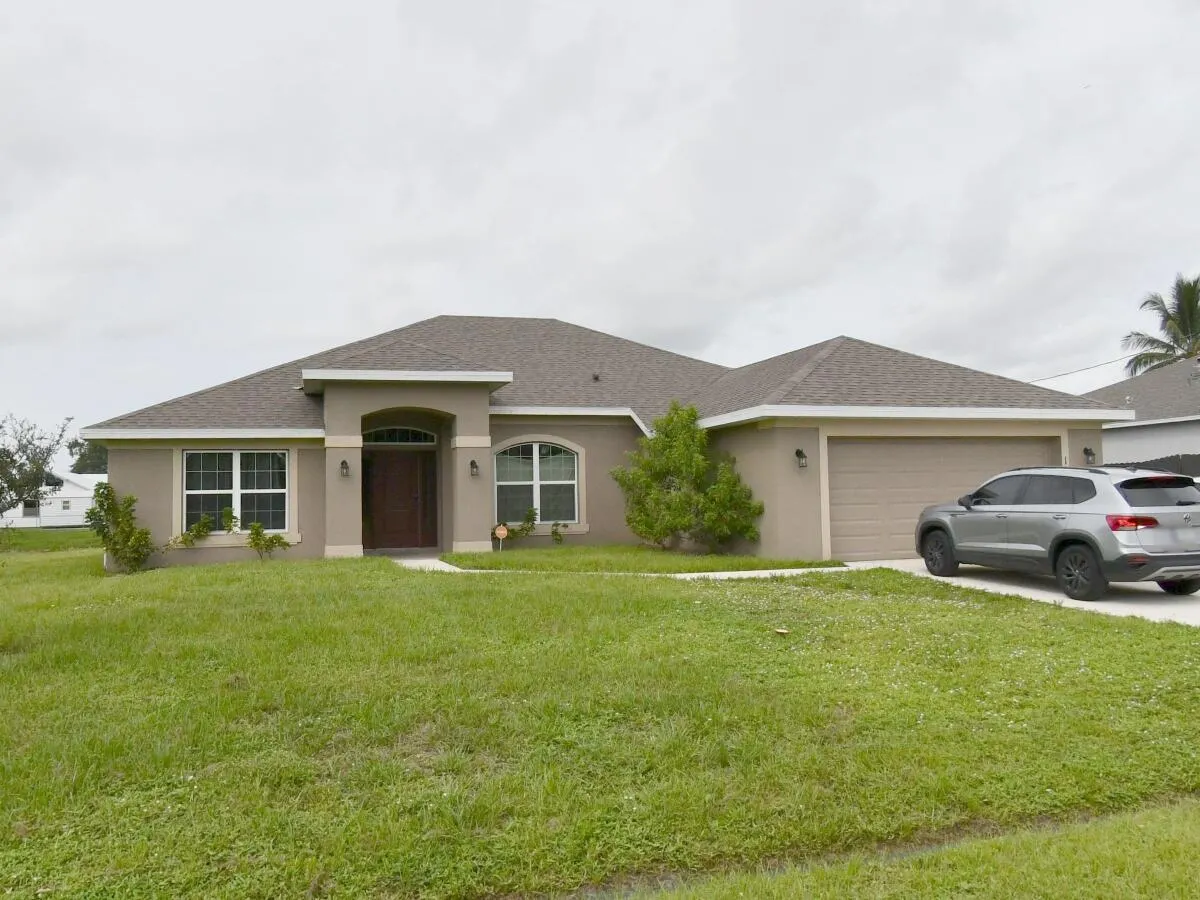 1898 SW Monterrey Lane