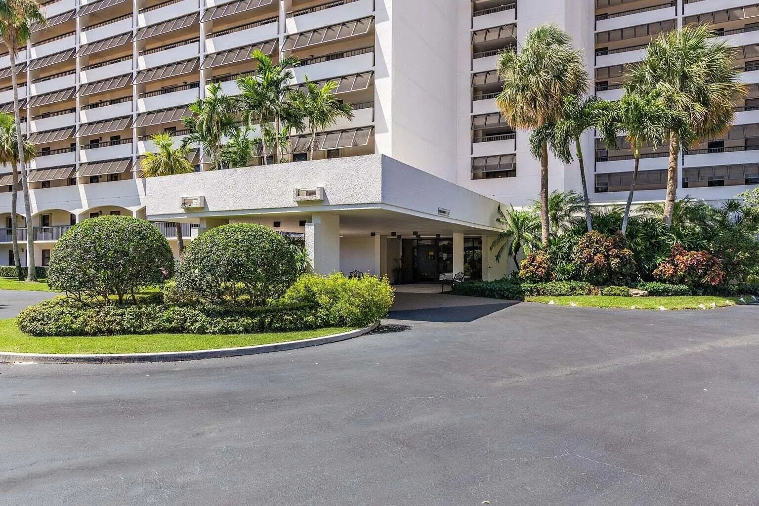356 Golfview Road, #501