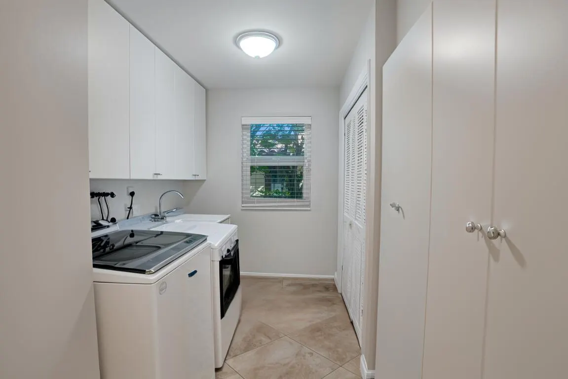 2850 NW 27th Avenue