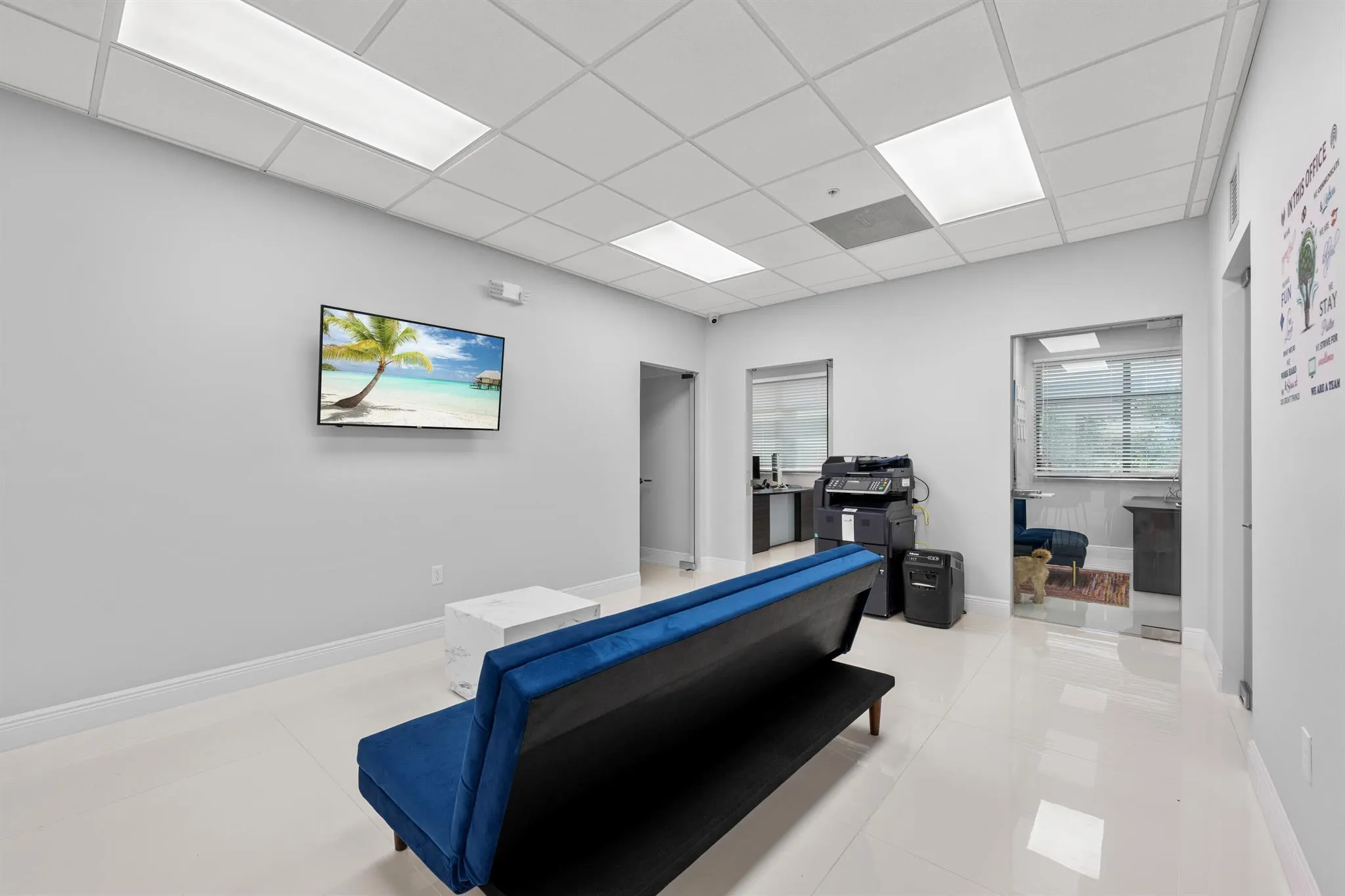 9200 Belvedere Road, #207