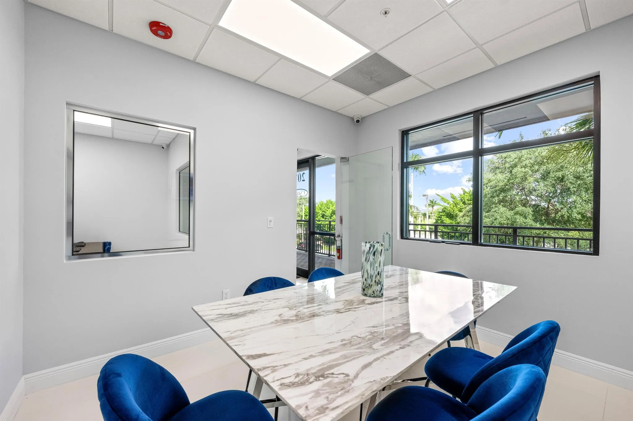 9200 Belvedere Road, #207