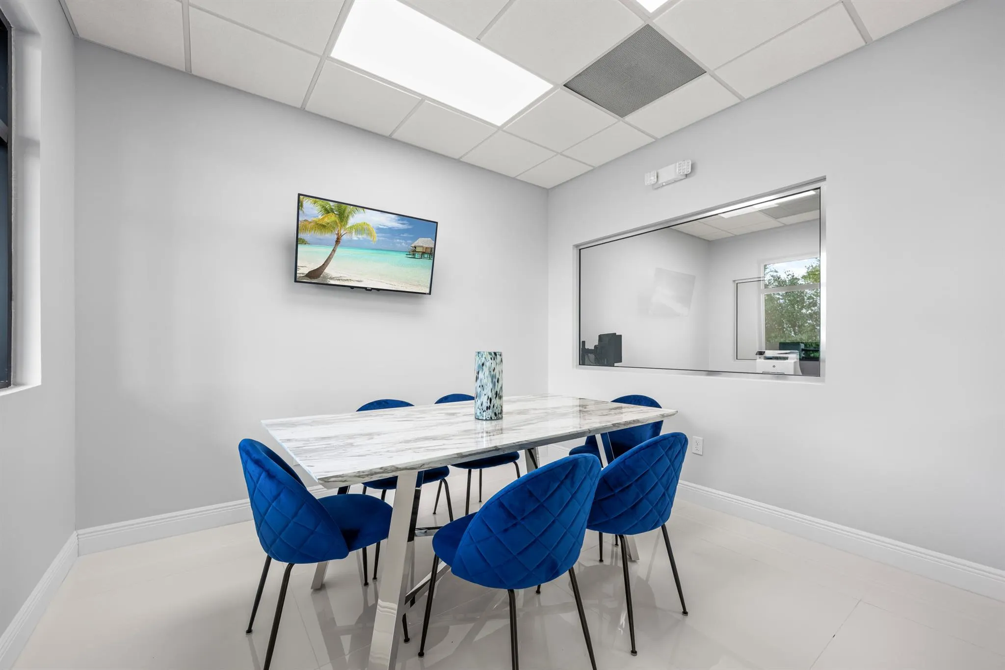 9200 Belvedere Road, #207
