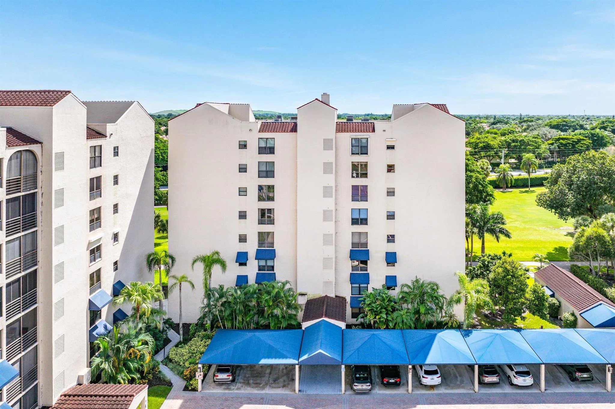 7572 Regency Lake Drive, #301