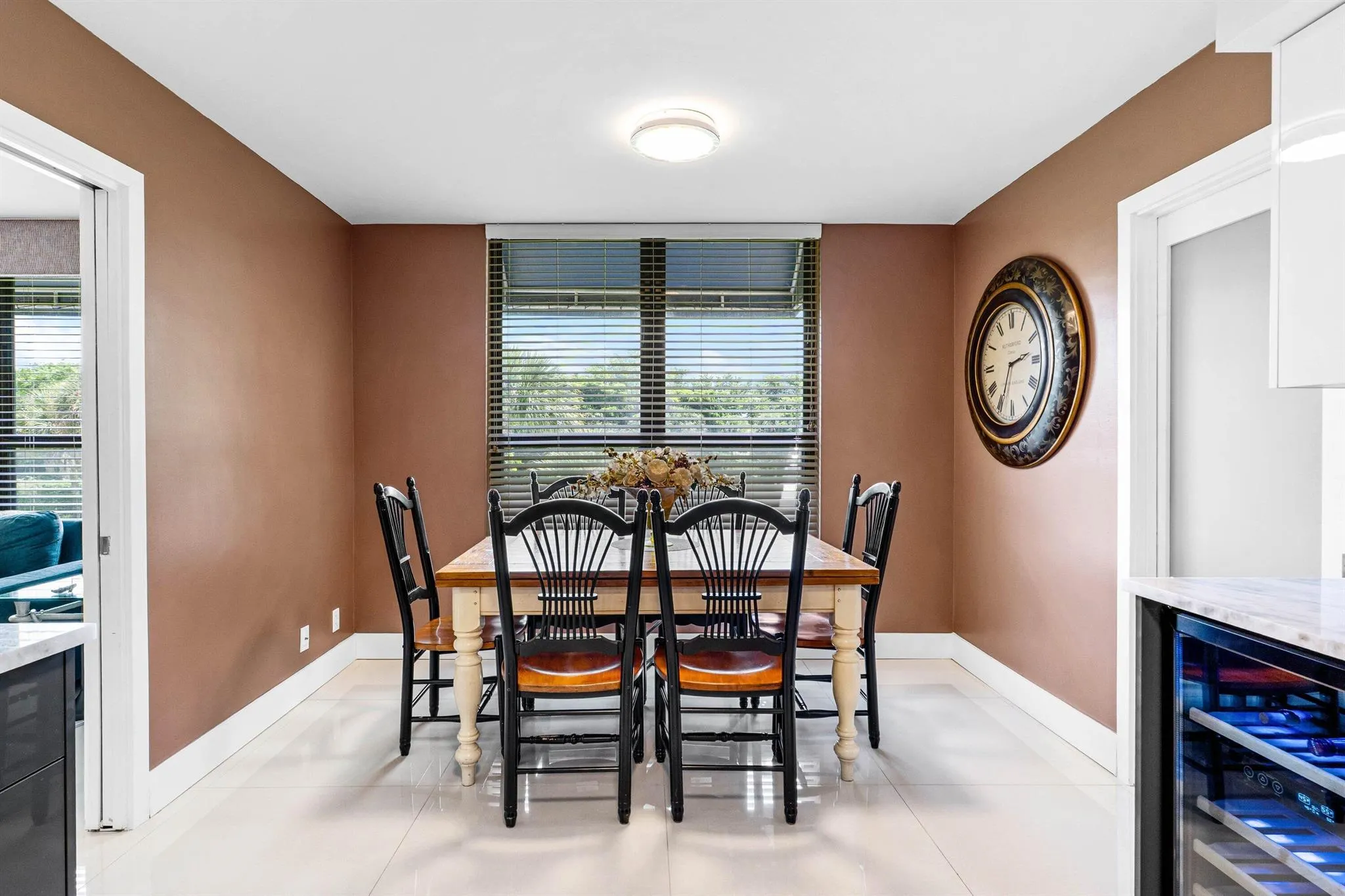 7572 Regency Lake Drive, #301