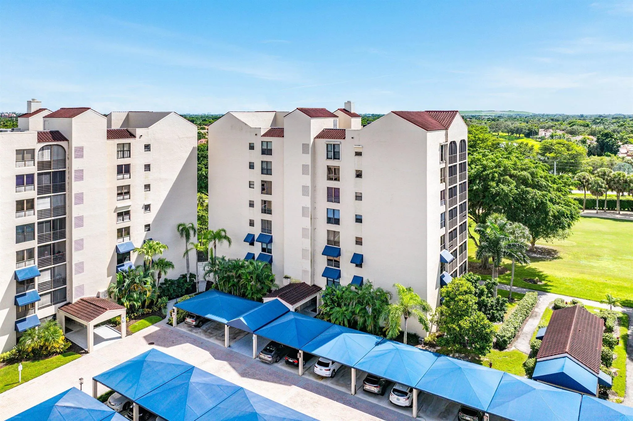 7572 Regency Lake Drive, #301