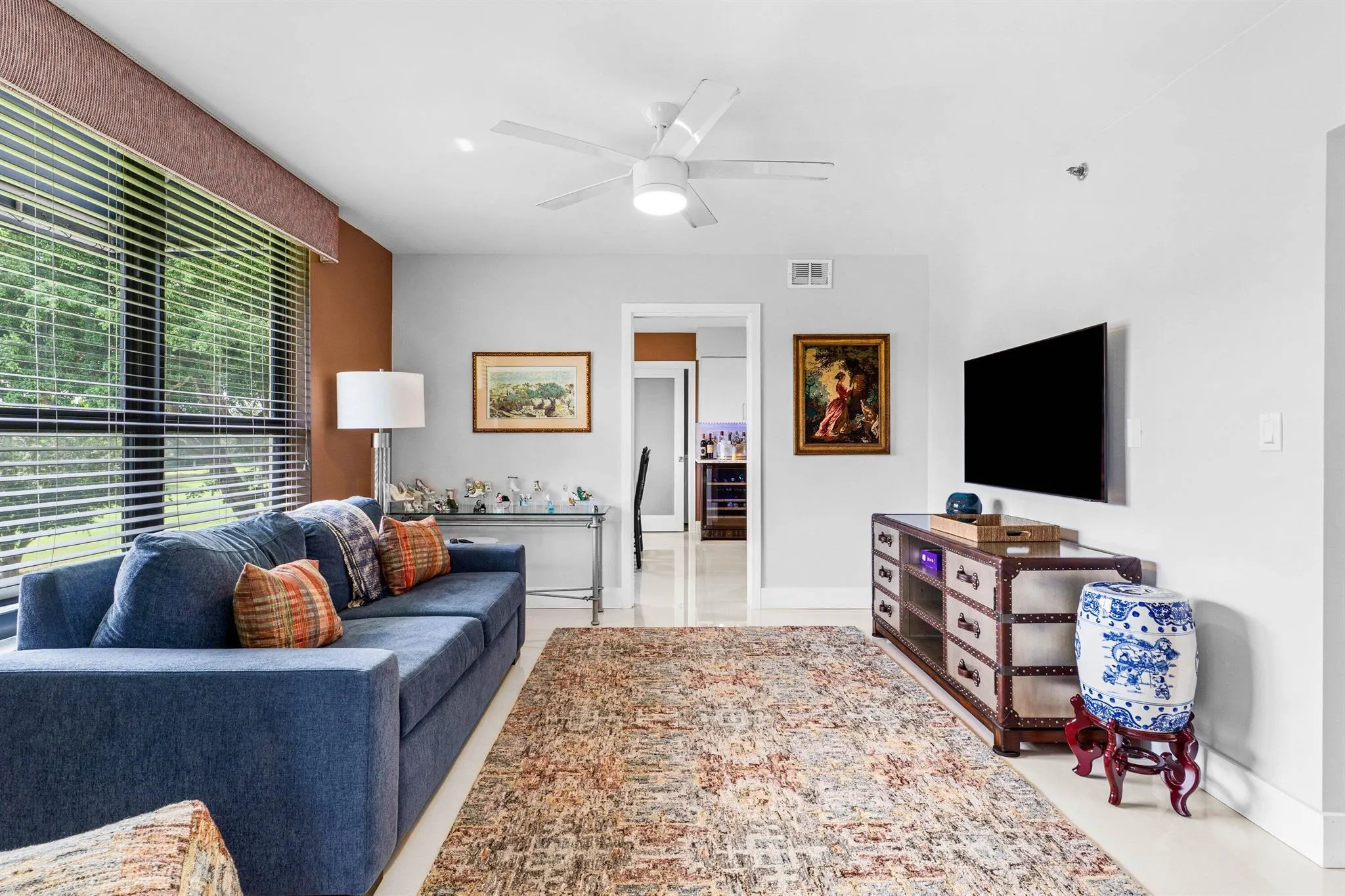 7572 Regency Lake Drive, #301