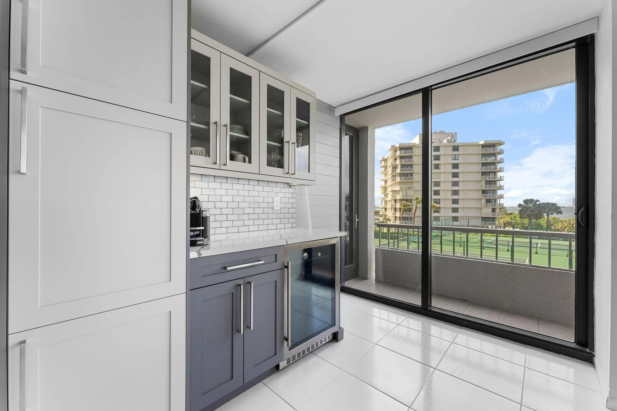 5510 N Ocean Drive, #3d