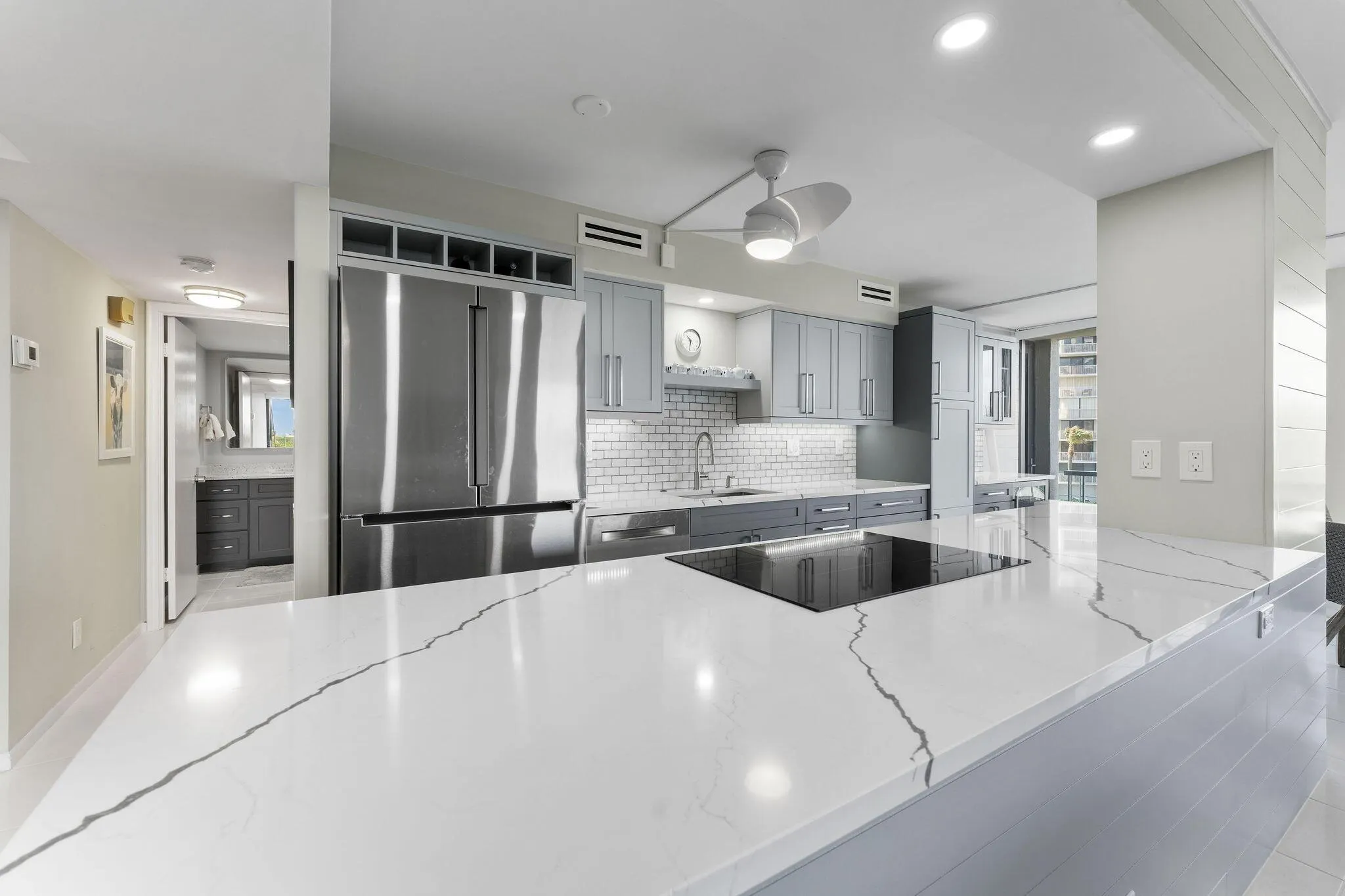 5510 N Ocean Drive, #3d