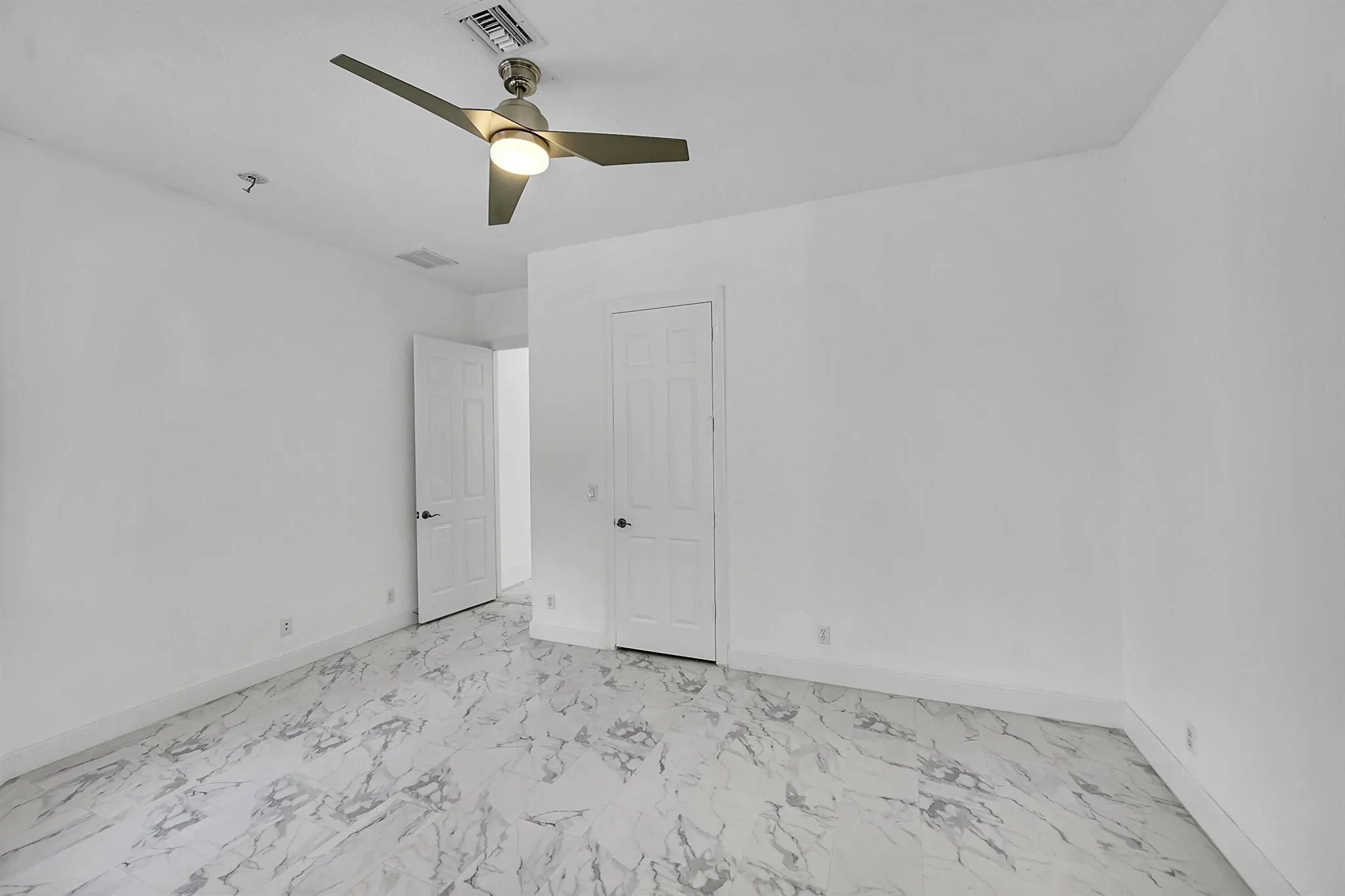 10404 Trianon Place