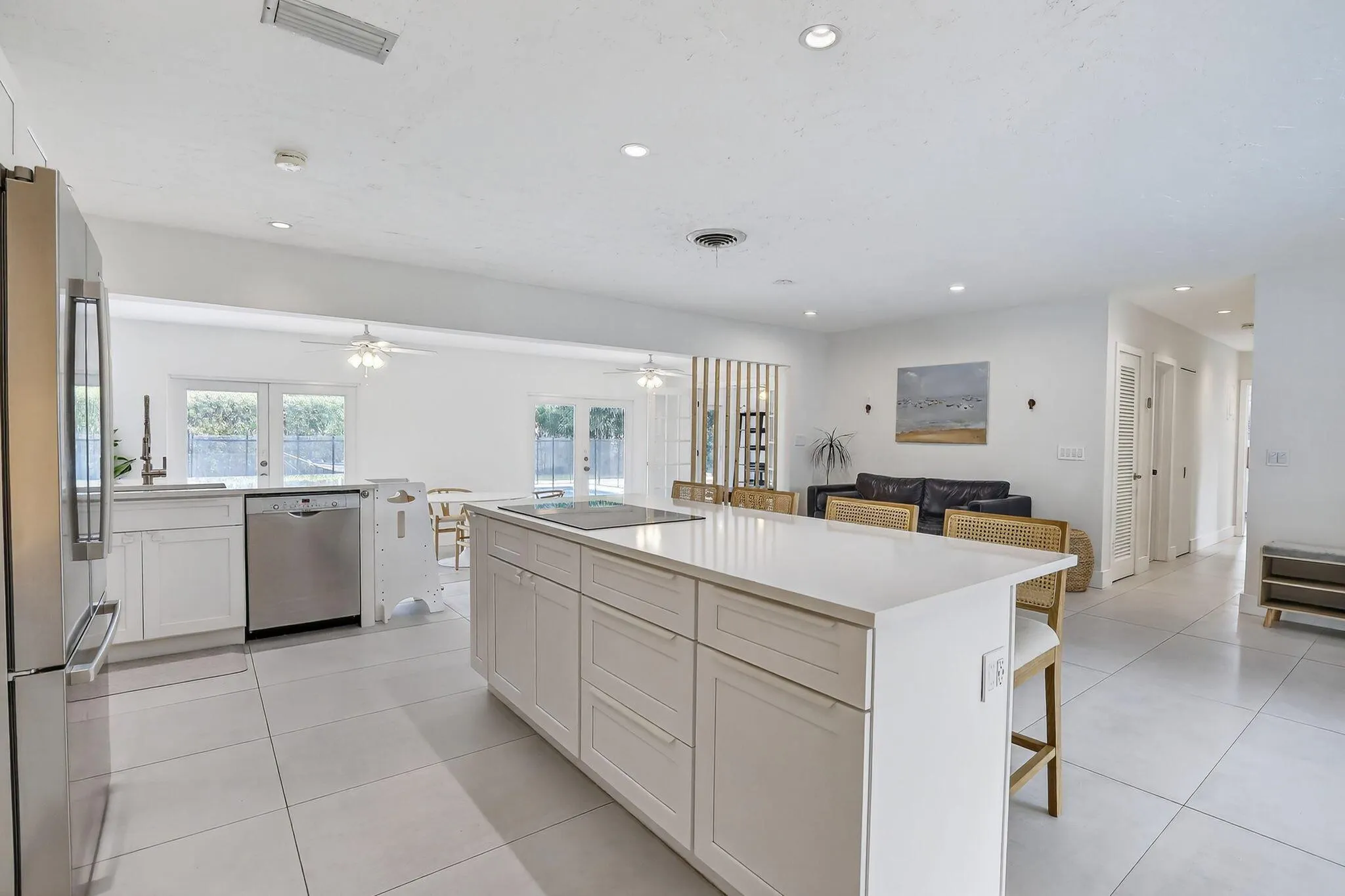 382 S Fig Tree Lane