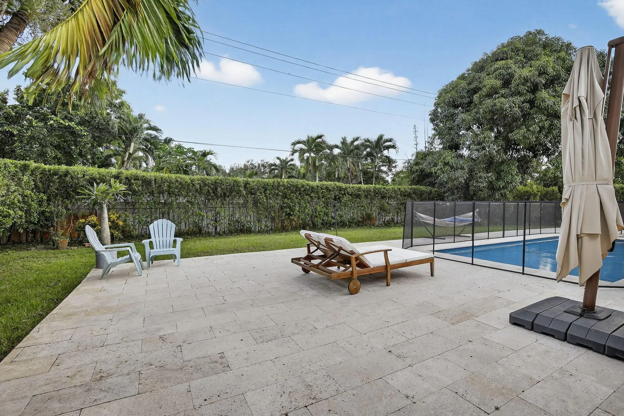 382 S Fig Tree Lane