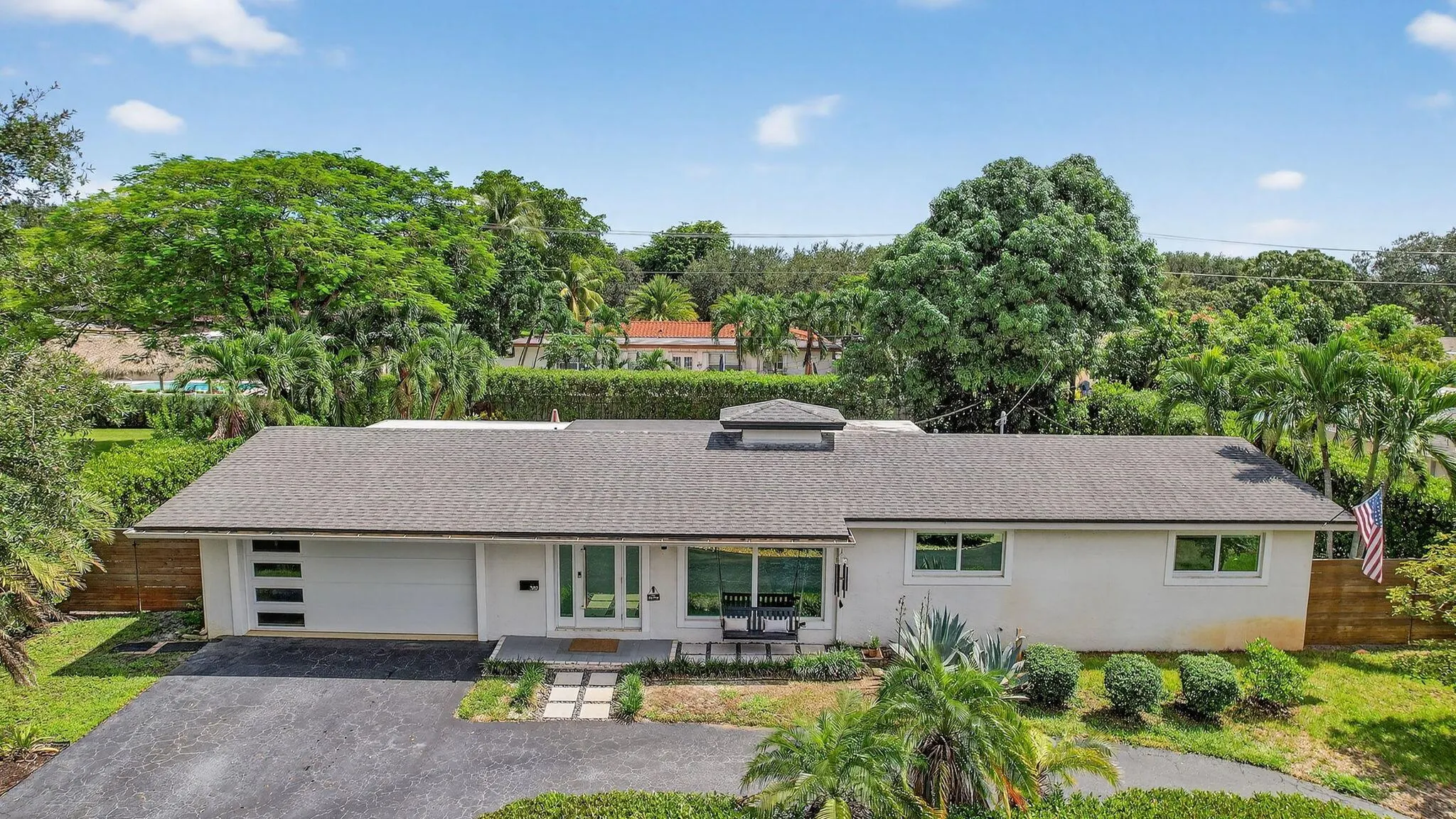 382 S Fig Tree Lane